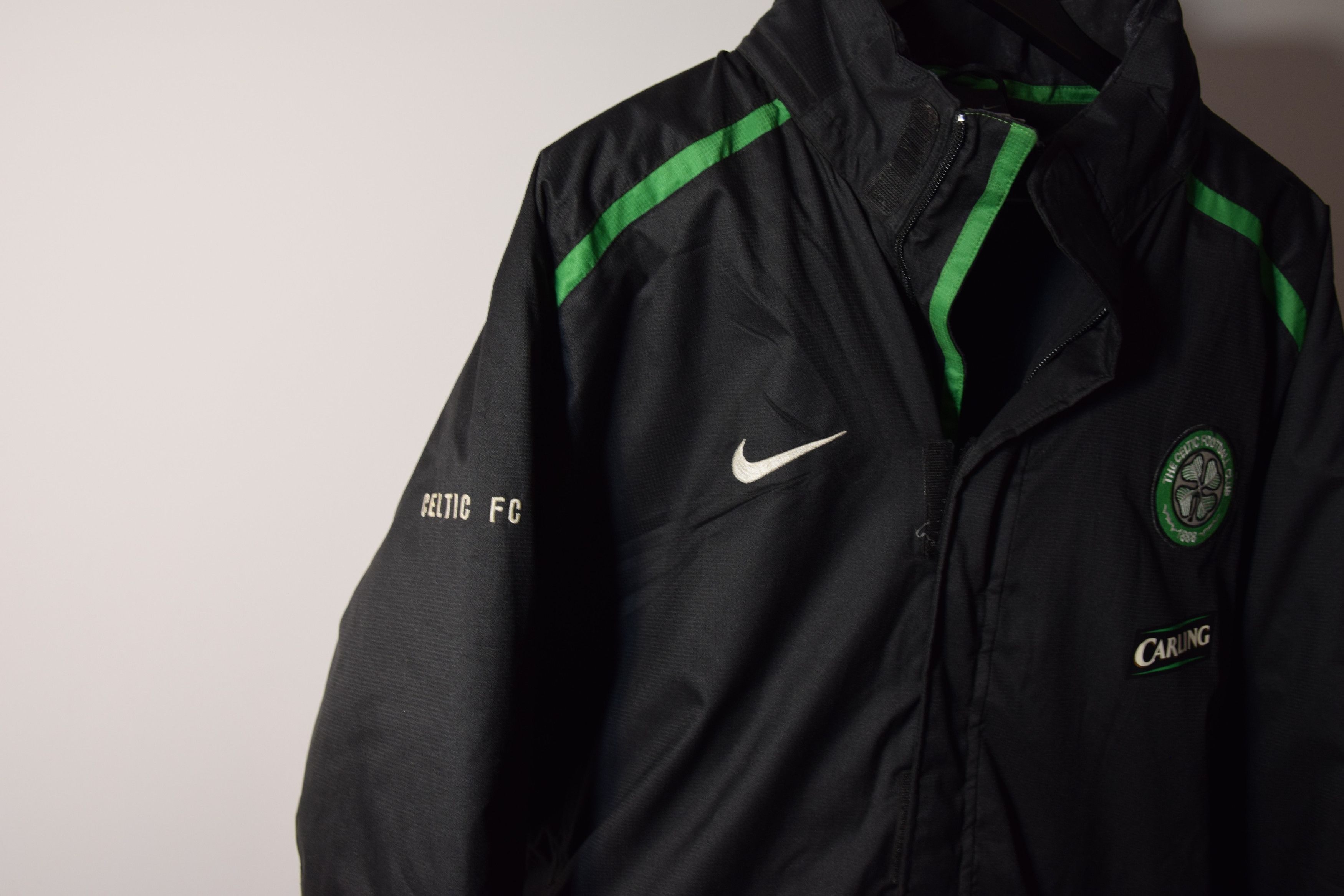 Nike × Vintage Vintage Soccer Celtic Glasgow soccertrack jacket Nike size L Size US L / EU 52-54 / 3 - 11 Thumbnail