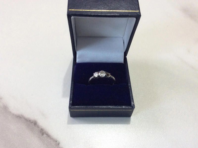 Other 9ct white gold ladies three diamond ring size M Size ONE SIZE - 1 Thumbnail