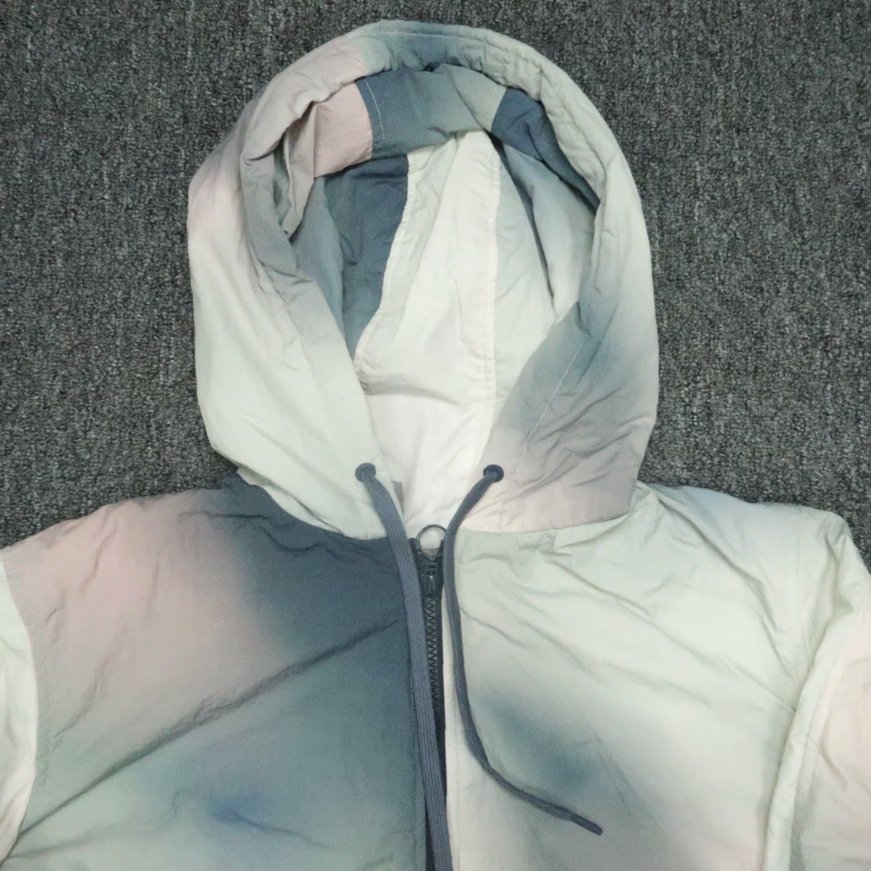 Sweaty Betty VINTAGE Sweaty Betty Windbreaker Jacket Womens Medium Blue Tie Dye Lightweight Hooded Activewear Size M / US 6-8 / IT 42-44 - 2 Thumbnail