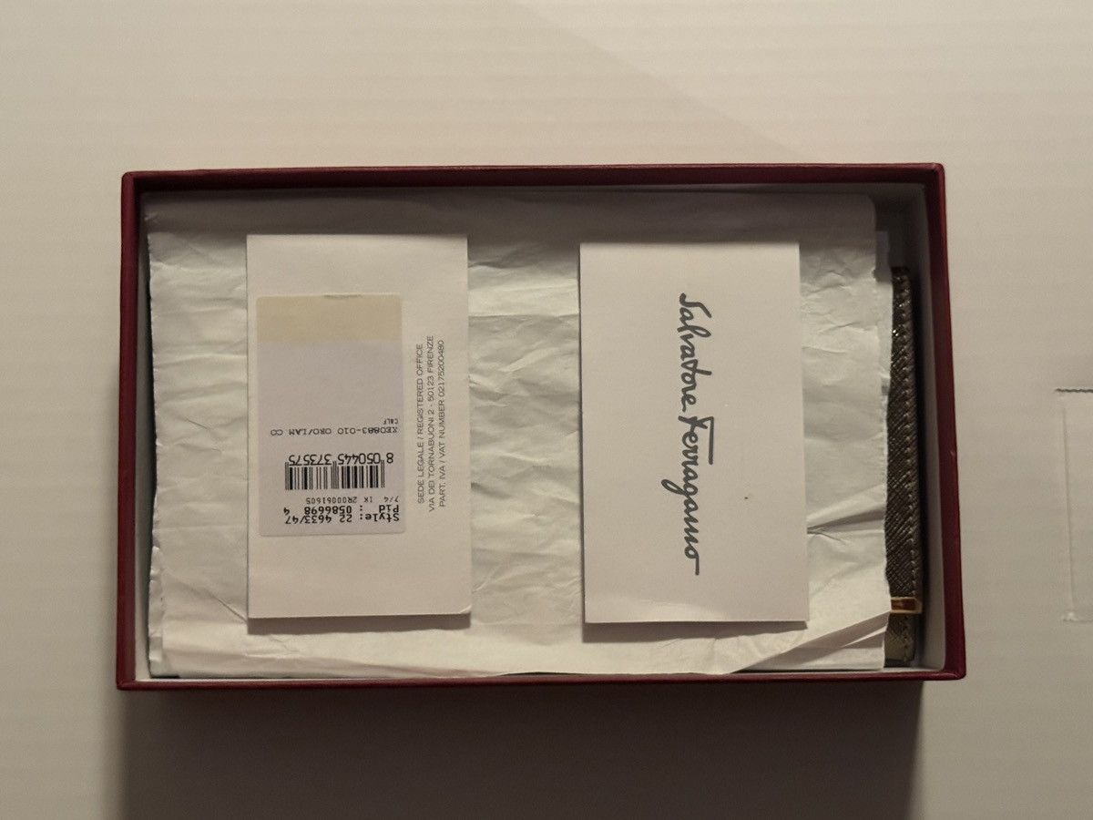 Salvatore Ferragamo Salvatore Ferragamo Women's Wallet Laminated Gold Size ONE SIZE - 10 Thumbnail