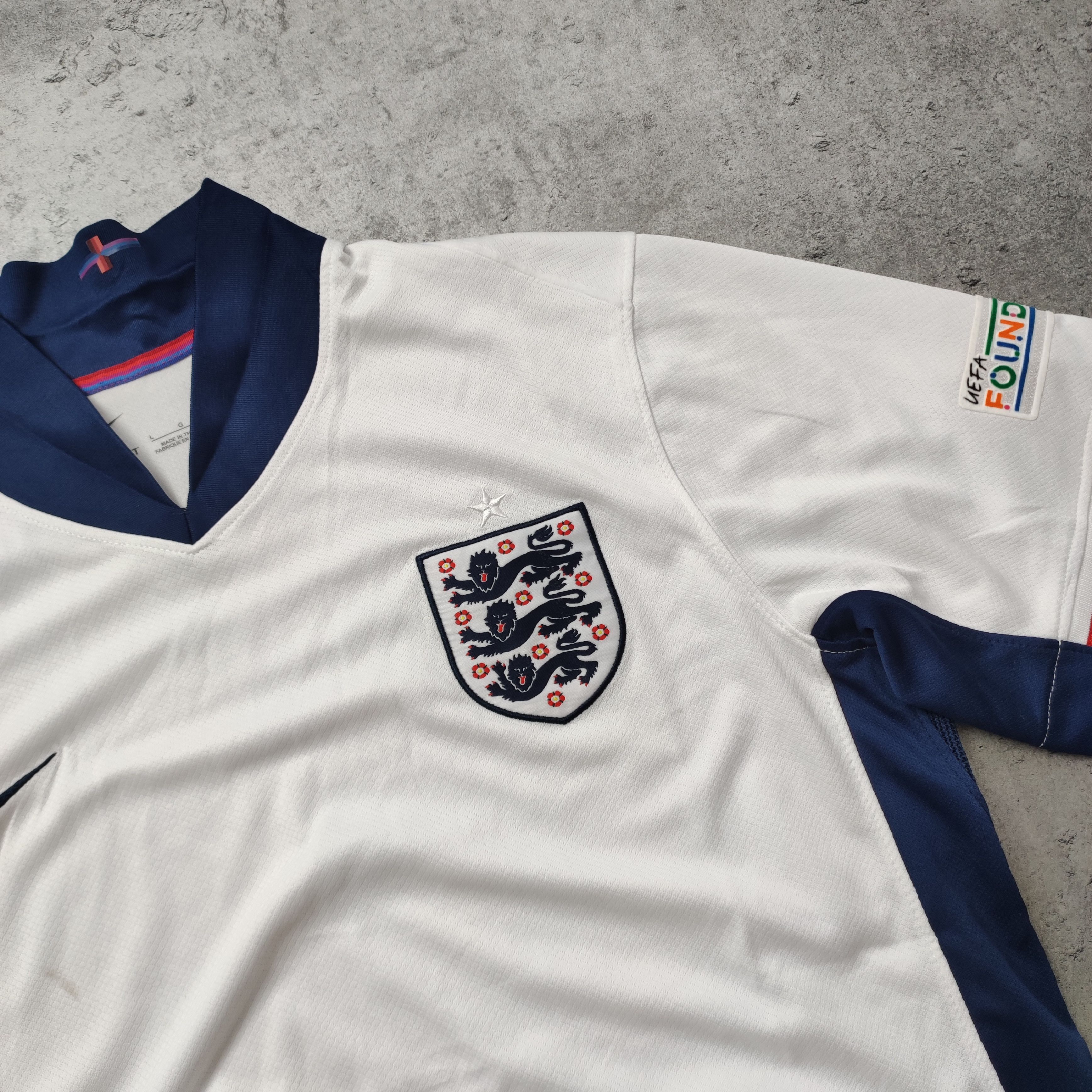 Nike RARE England National Team x Nike EURO2024 Football Kit Size US L / EU 52-54 / 3 - 4 Thumbnail