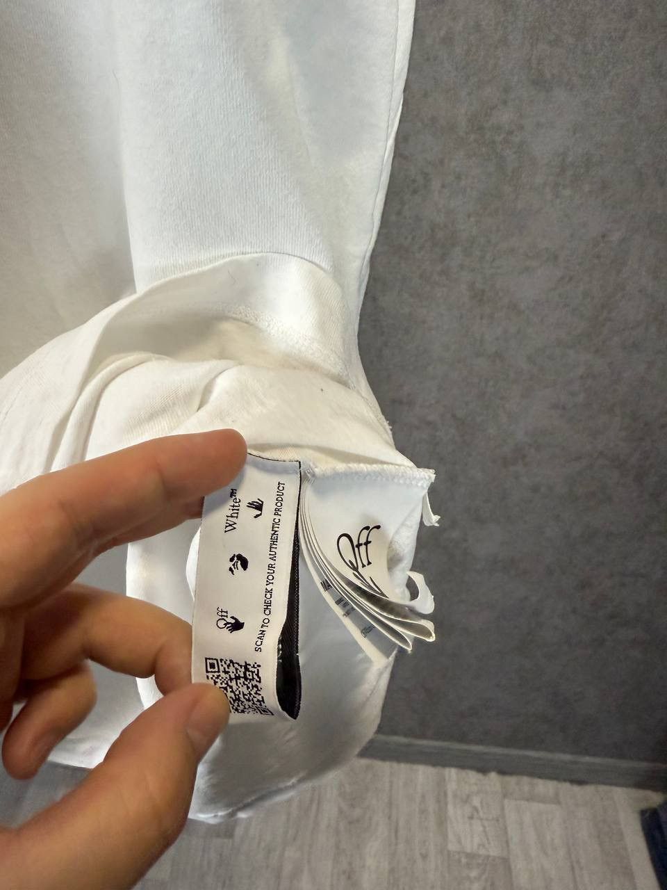 Off-White Off-white designer big logo tee Size US M / EU 48-50 / 2 - 6 Thumbnail