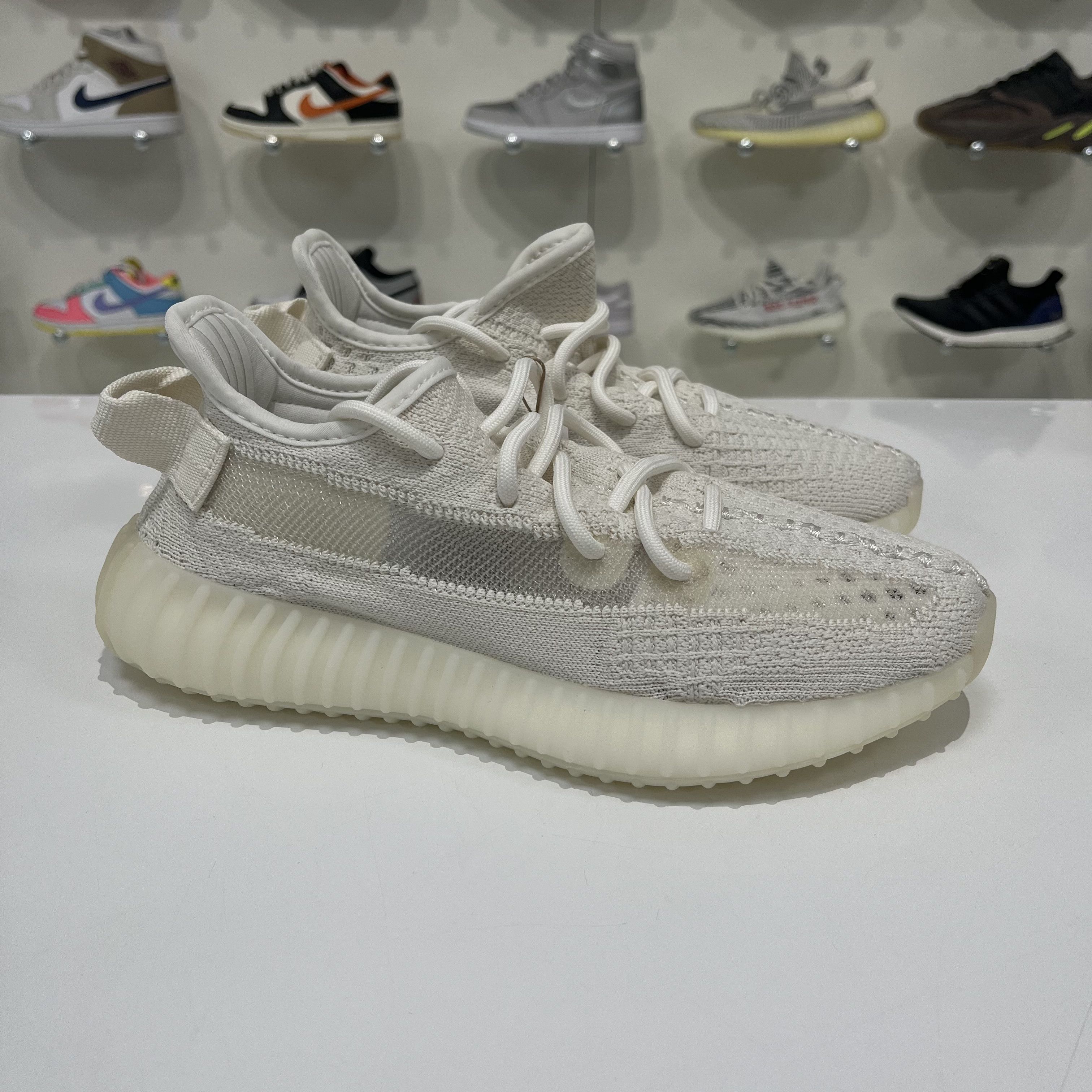 Adidas Adidas Yeezy Boost 350 V2 Bone Size US 5.5 / EU 38 - 5 Thumbnail
