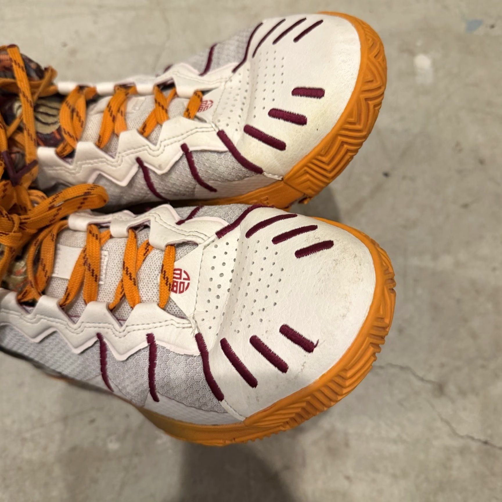 Adidas adidas Derrick Rose Son Of Chi Basketball Sneakers GV8717 Size 6.5 Men White Sneaker Basketball Shoes GV8717 Size US 7 / EU 40 - 6 Thumbnail