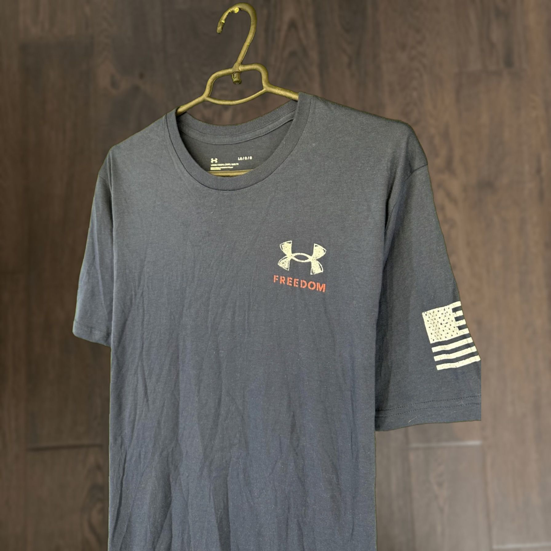 Under Armour Under Armour Freedom Men T-Shirt Jersey Large L Navy blue Print Solid Short Sleeve"} Size US L / EU 52-54 / 3 - 1 Thumbnail