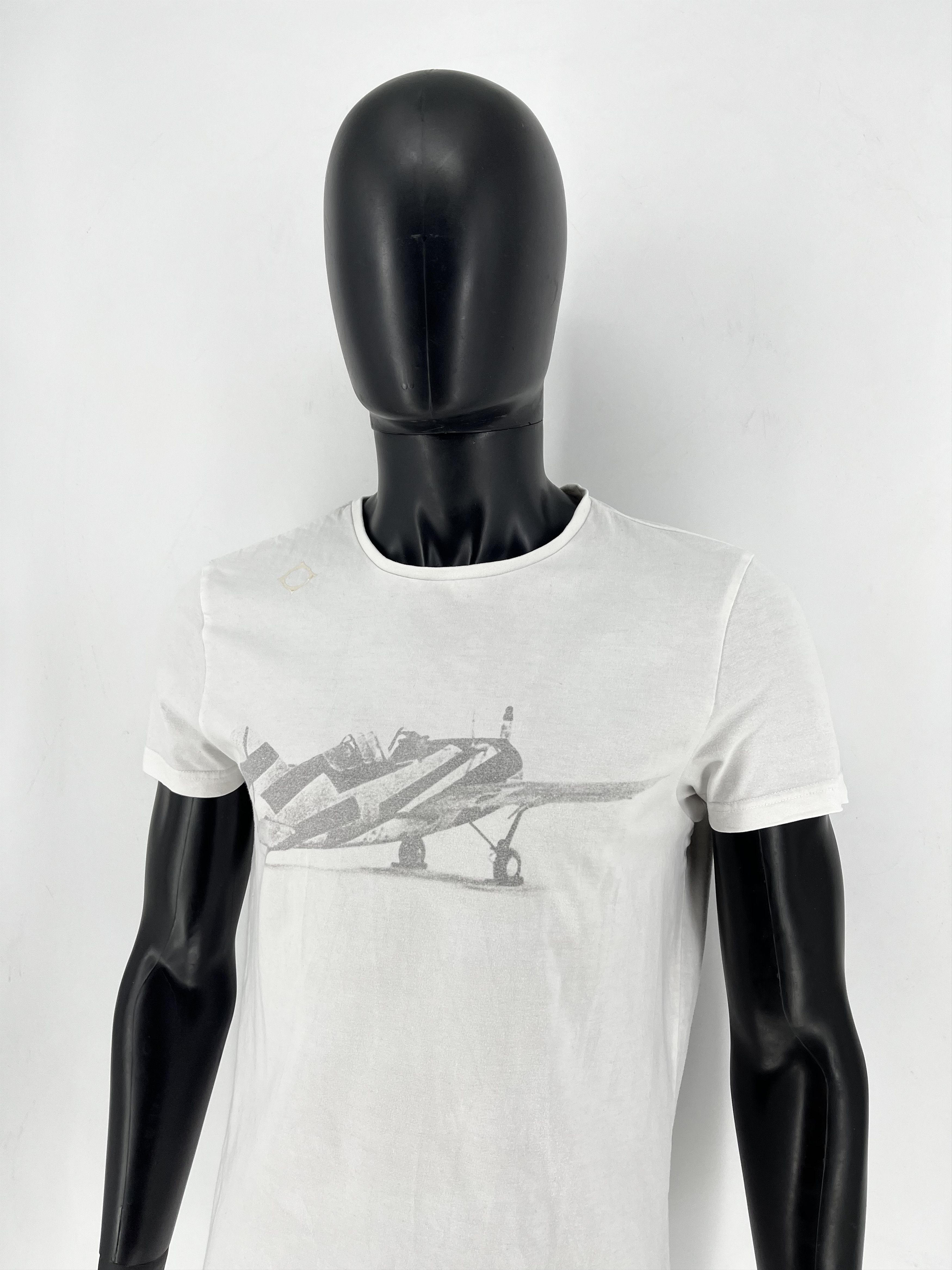 MA.STRUM Ma.Strum vintage white T-shirt central logo plane Size US S / EU 44-46 / 1 - 5 Thumbnail