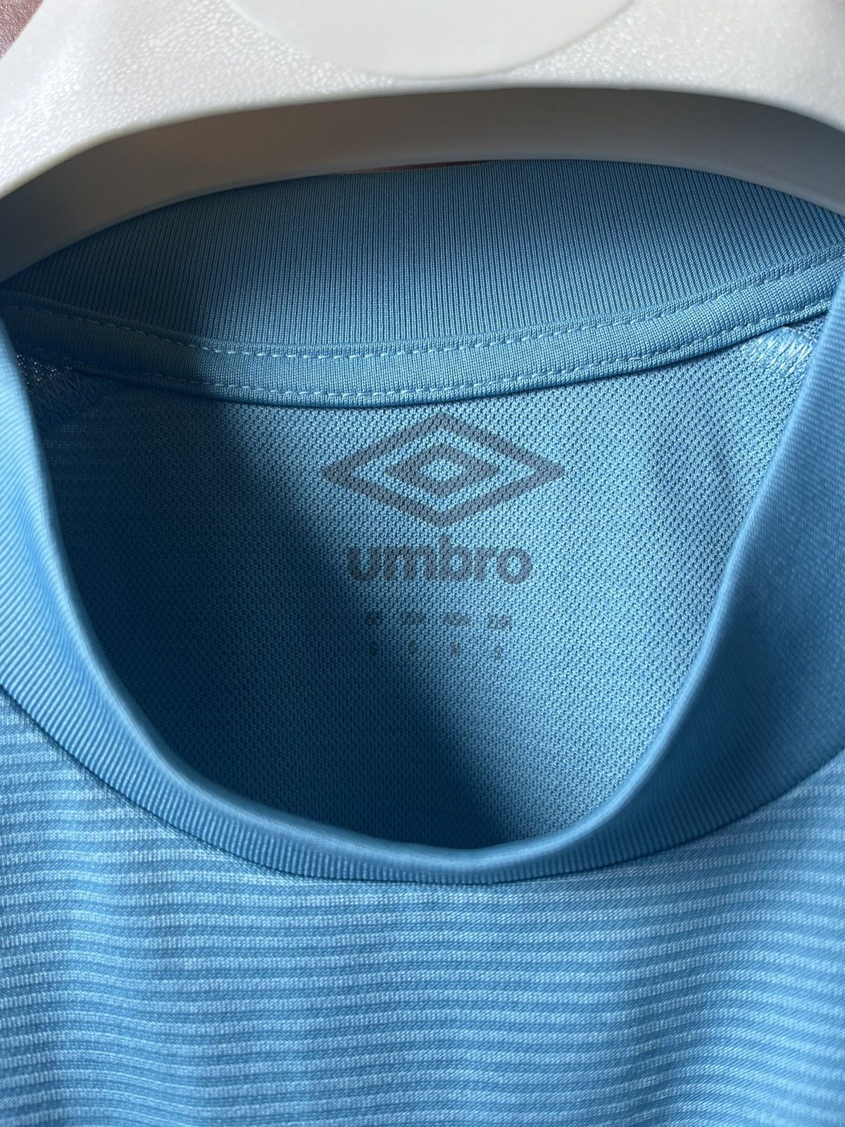 Umbro Umbro Burnley Football Jersey #36 Jordan Away 2022/2023 Size US S / EU 44-46 / 1 - 10 Thumbnail