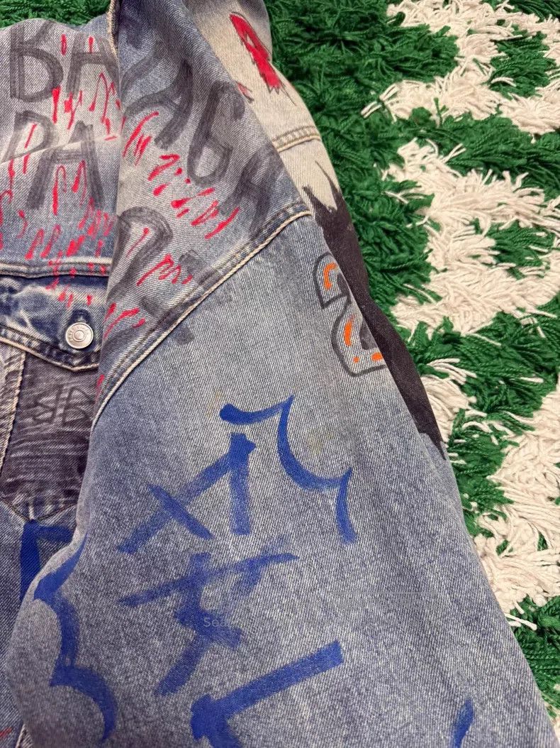 Balenciaga Balenciaga Graffiti Denim Jacket Size XXS / US 00 / IT 34 - 4 Thumbnail