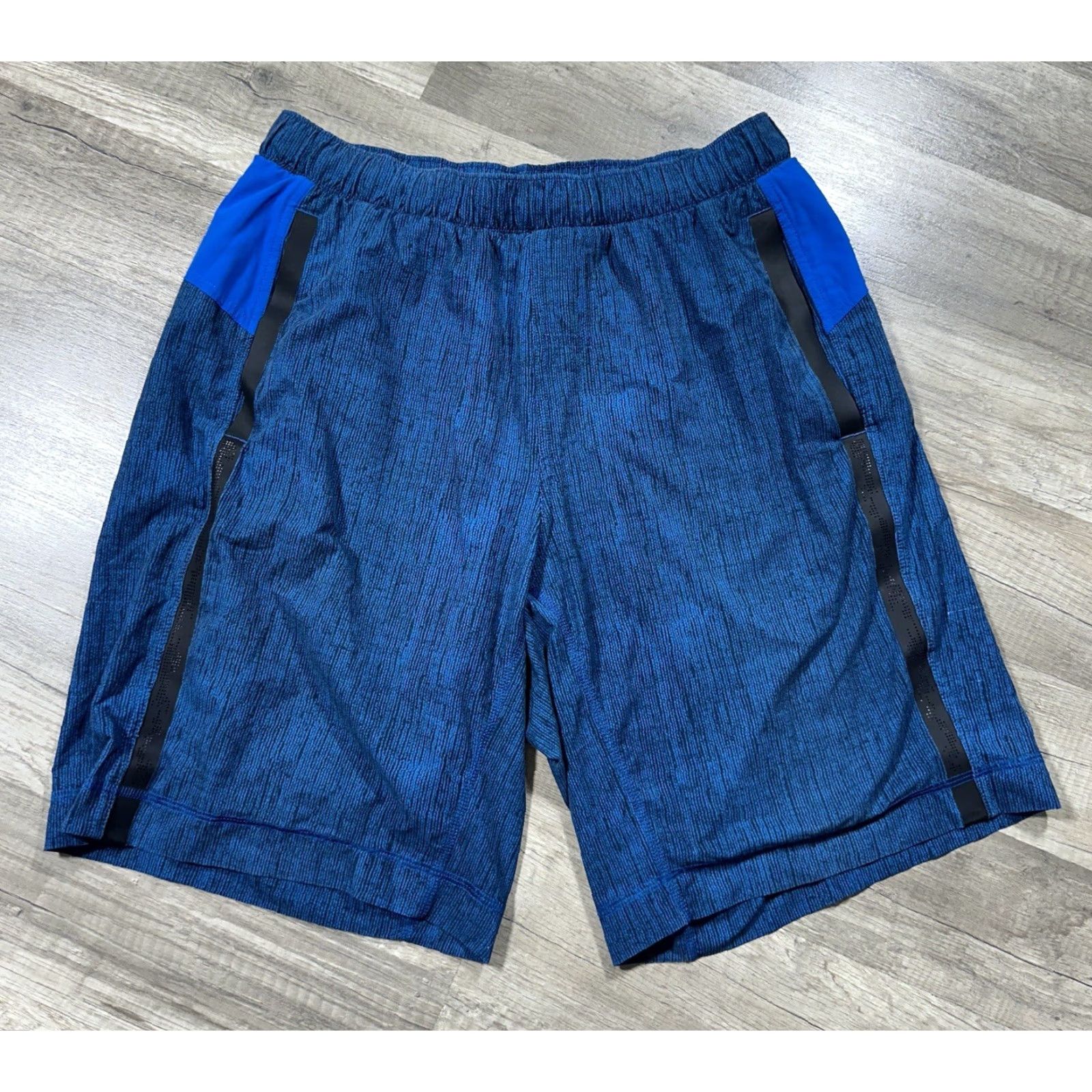 Lululemon Lululemon Shorts Mens M Blue Running Linerless 9" Inseam Athletic Breathable Quick Dry Stretch Moisture Wicking Lightweight Elastic Waist Size US 31 - 2 Thumbnail