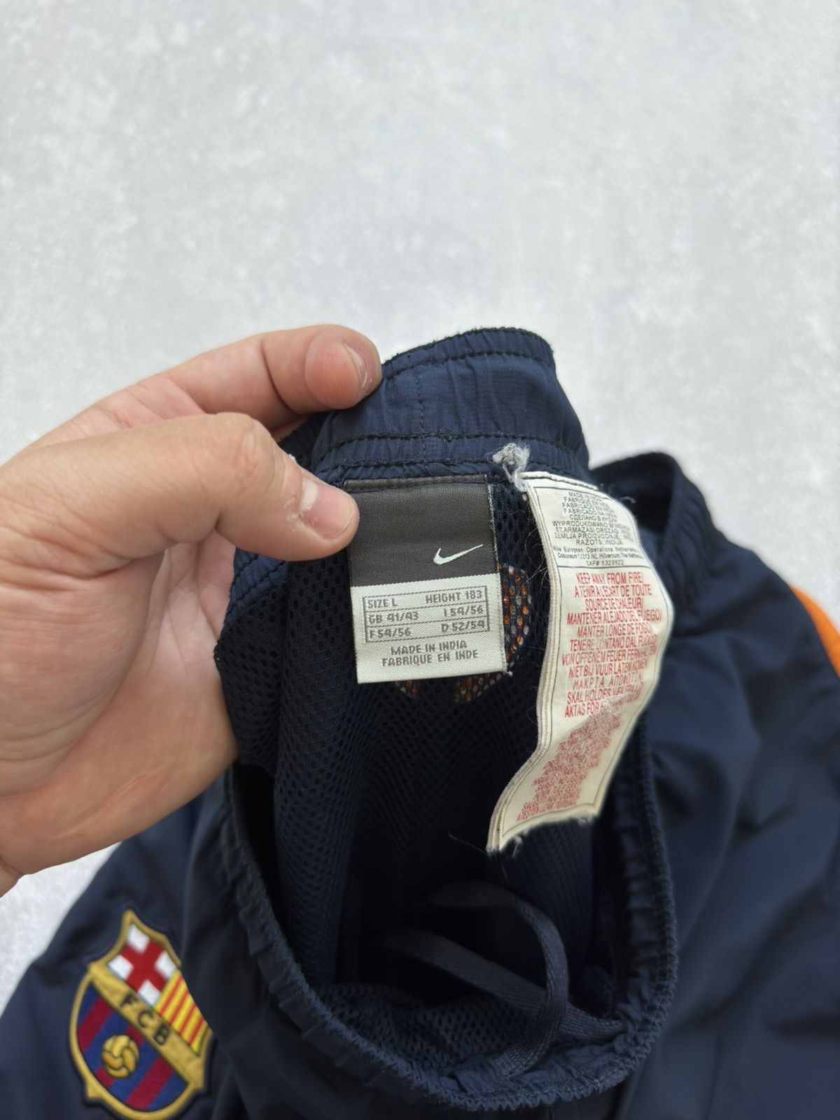Nike × Vintage Nike Vintage Nylon F.C Barcelona Drill Pants Football Swoosh Size US 36 / EU 52 - 7 Thumbnail