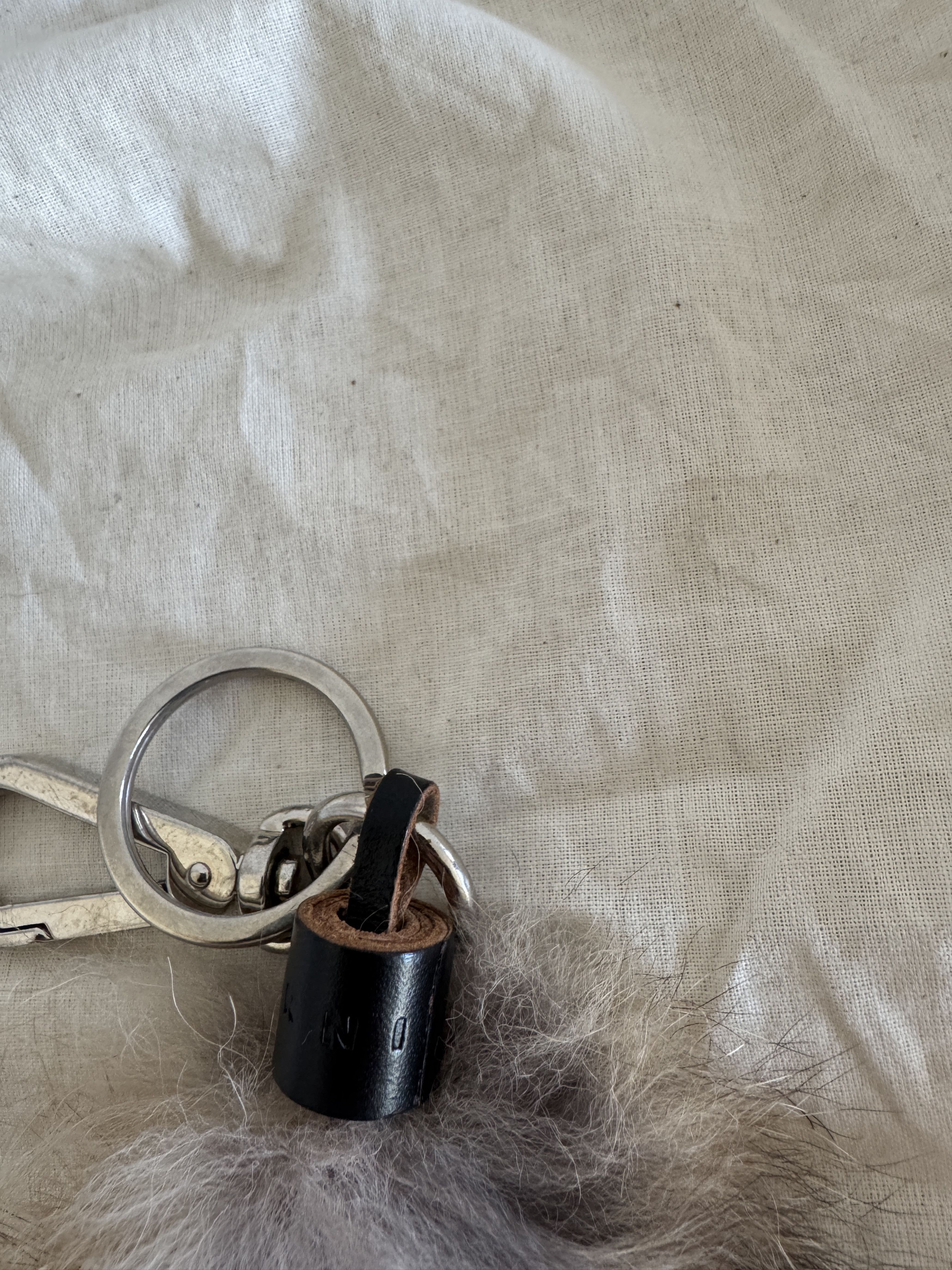 Marni Luxurious Fox Fur Tail Charm Size ONE SIZE - 10 Thumbnail