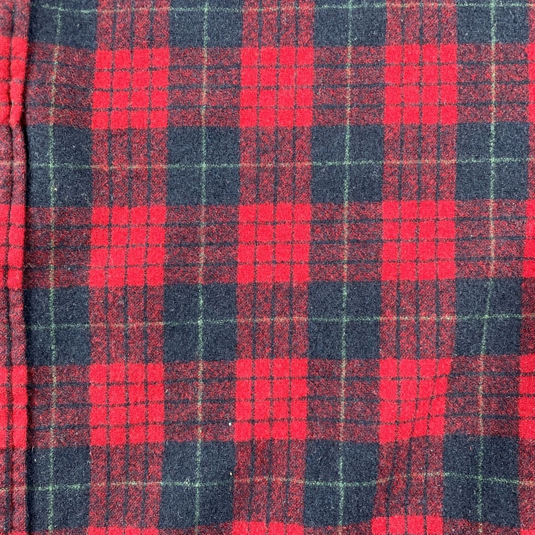 Pendleton VINTAGE Pendleton Men’s Large Reg Wool Flannel Button Up Shirt Made In USA EUC Size US L / EU 52-54 / 3 - 6 Thumbnail