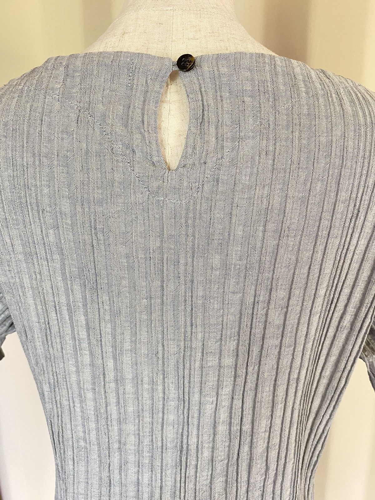 Issey Miyake Plantation Gray Pleated Blouse Size M / US 6-8 / IT 42-44 - 3 Thumbnail