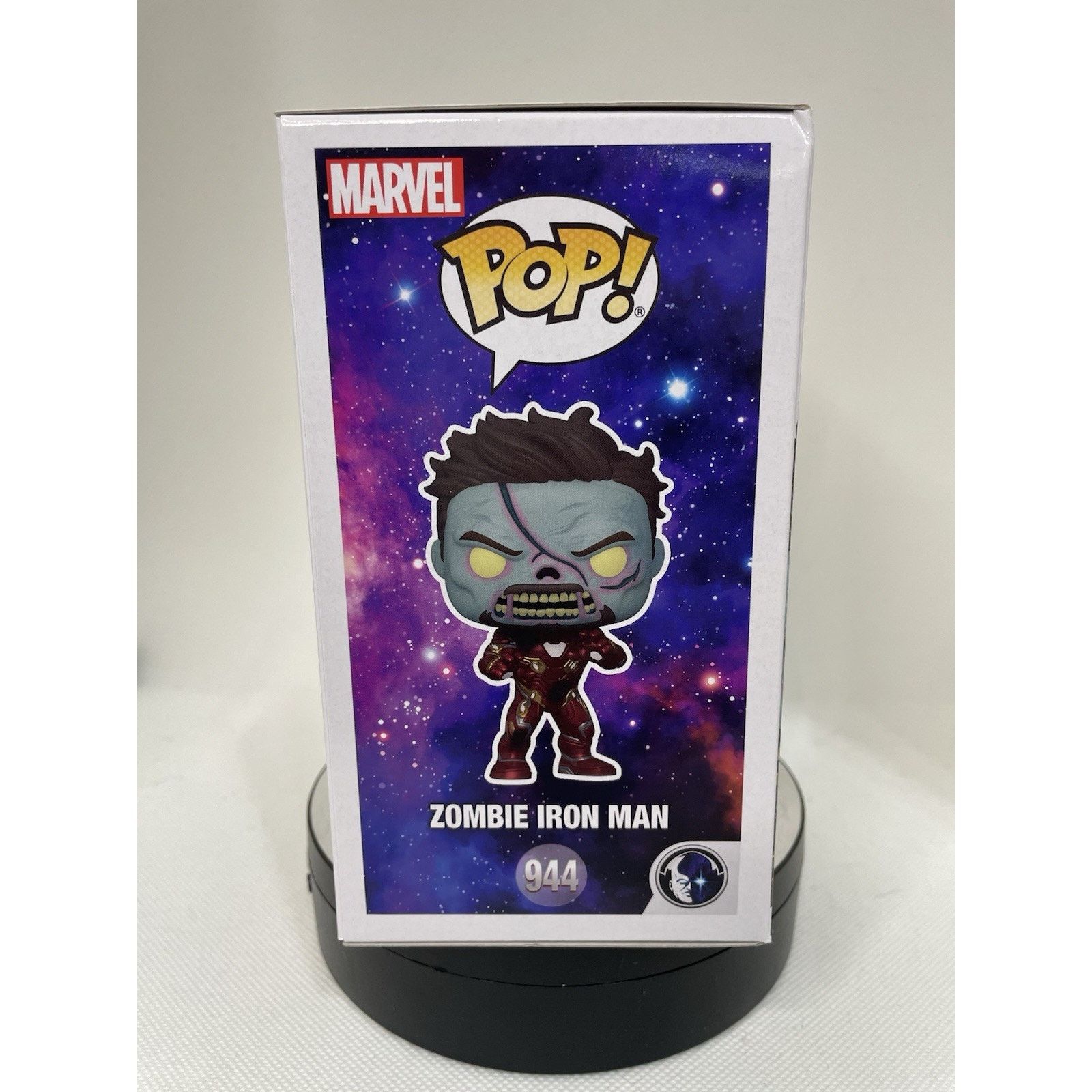 Marvel Comics Funko Pop! Zombie Iron Man 944 GITD Amazon Exclusive Size ONE SIZE - 7 Thumbnail