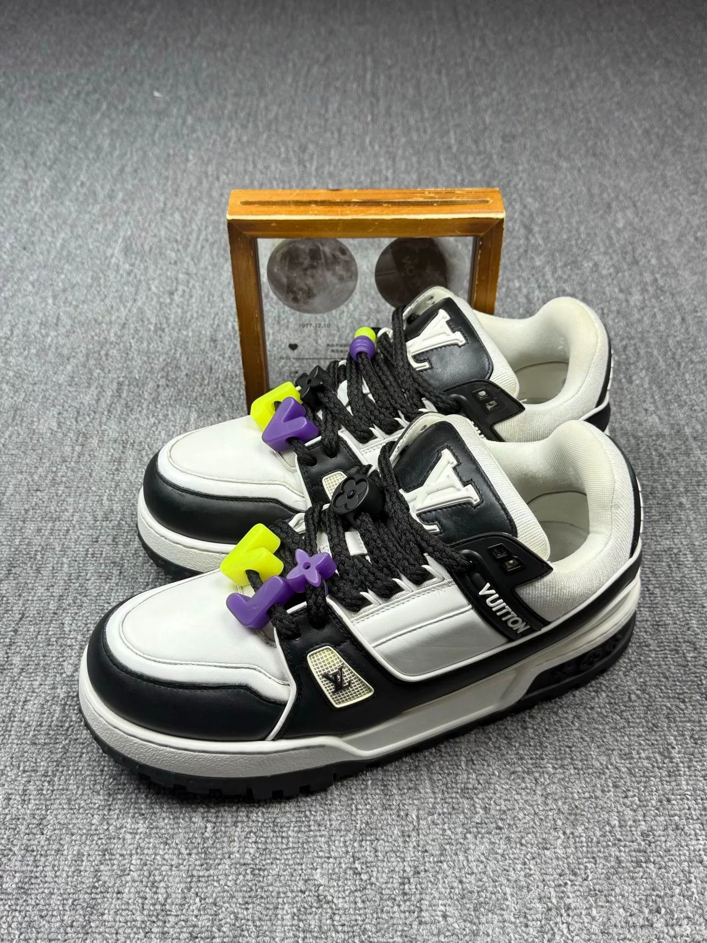 Louis Vuitton Louis Vuitton Training Black Lowtop Sneakers 9 Men Size US 9 / EU 42 - 1 Thumbnail