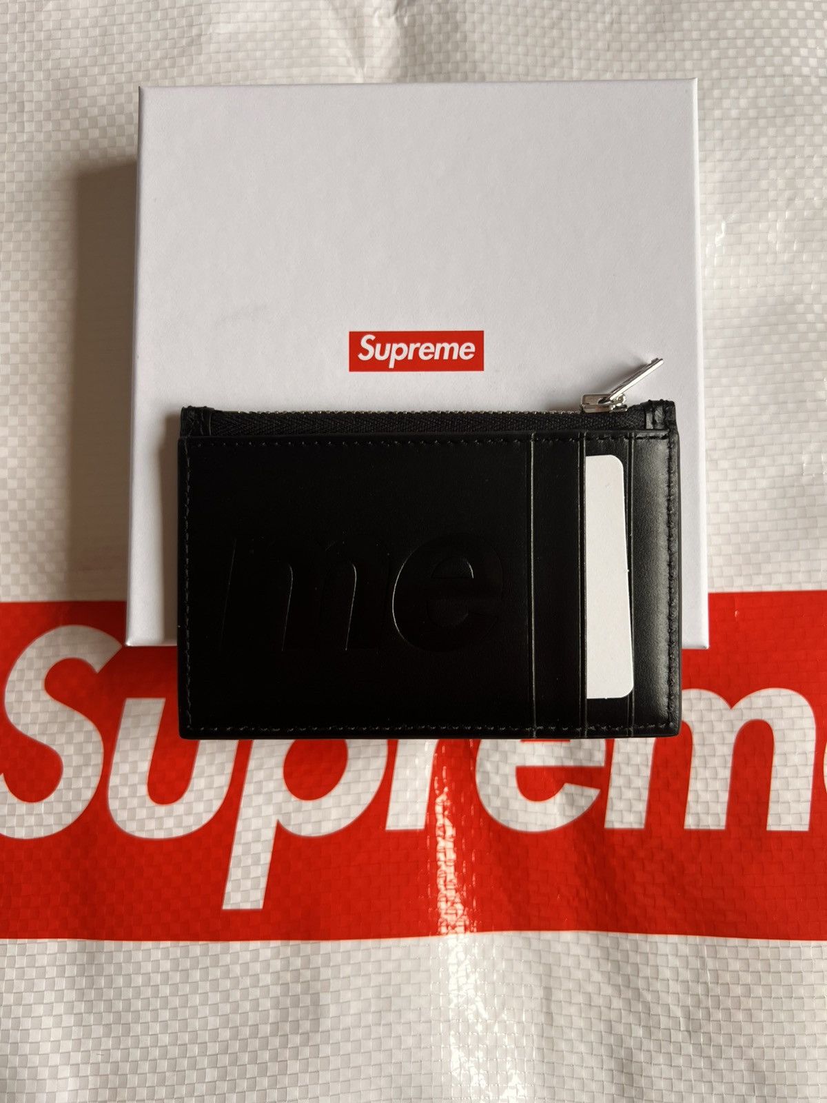 Supreme SUPREME Leather zip card holder Wallet black calfskin logo Size ONE SIZE - 14 Thumbnail