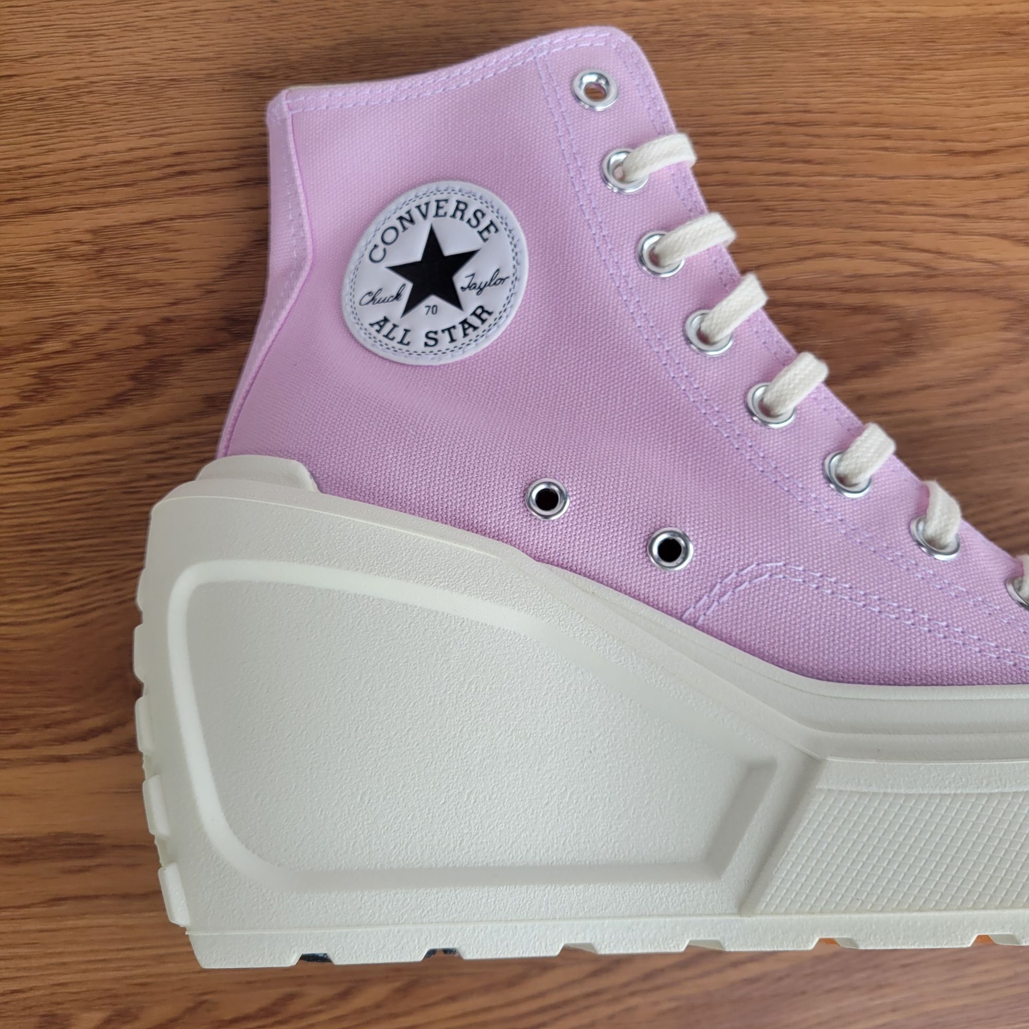 Converse ❤️❤️Converse Chuck 70 De Luxe Wedge Platform Hi Shoes 9.5 Pu Size US 9.5 / IT 39.5 - 10 Thumbnail