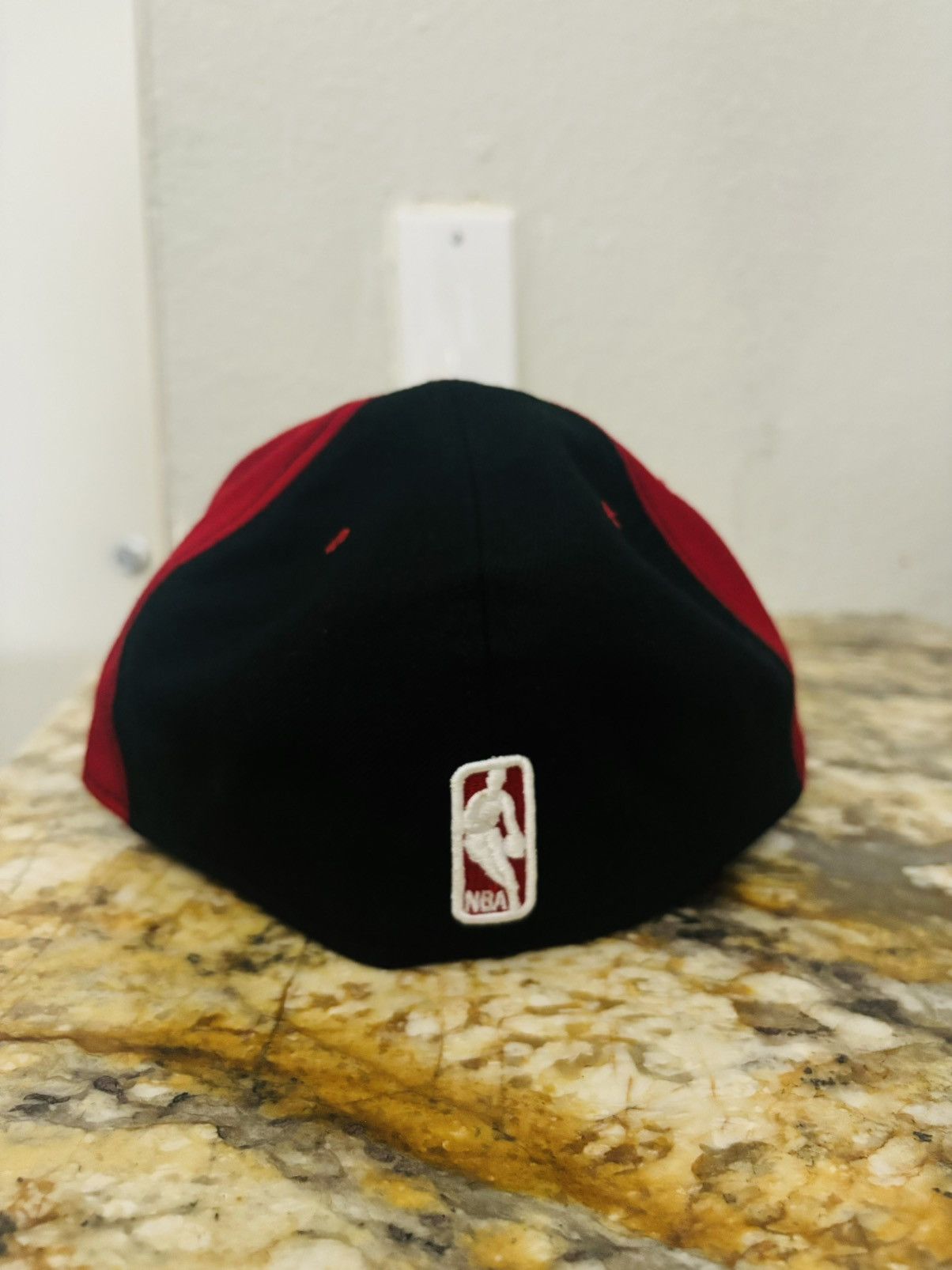 NBA Vintage 76ers two tone fitted hat Size ONE SIZE - 3 Thumbnail