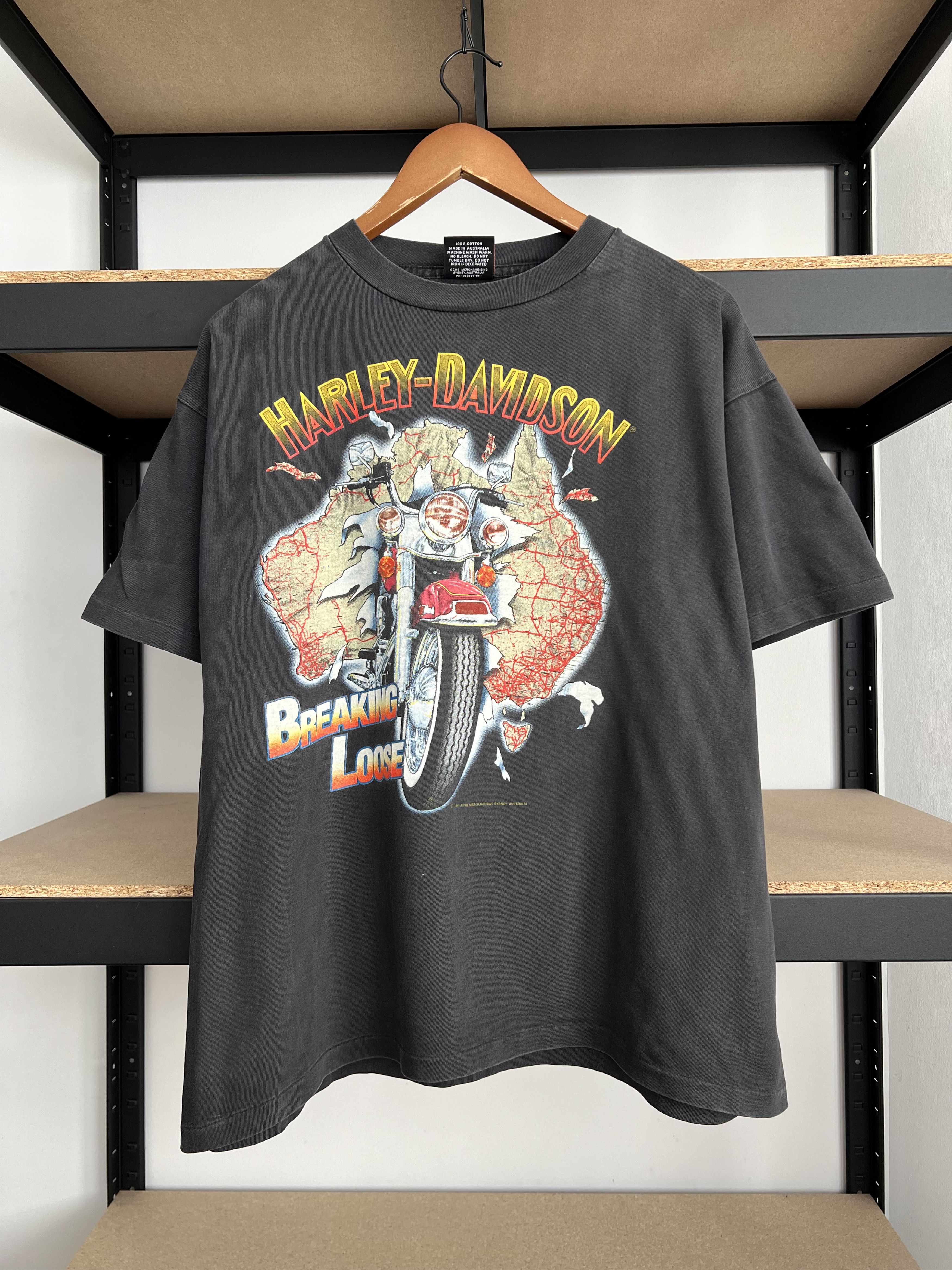 Harley Davidson Vintage 1991 Harley Davidson Australia Breaking Loose Tshirt Size US L / EU 52-54 / 3 - 1 Thumbnail