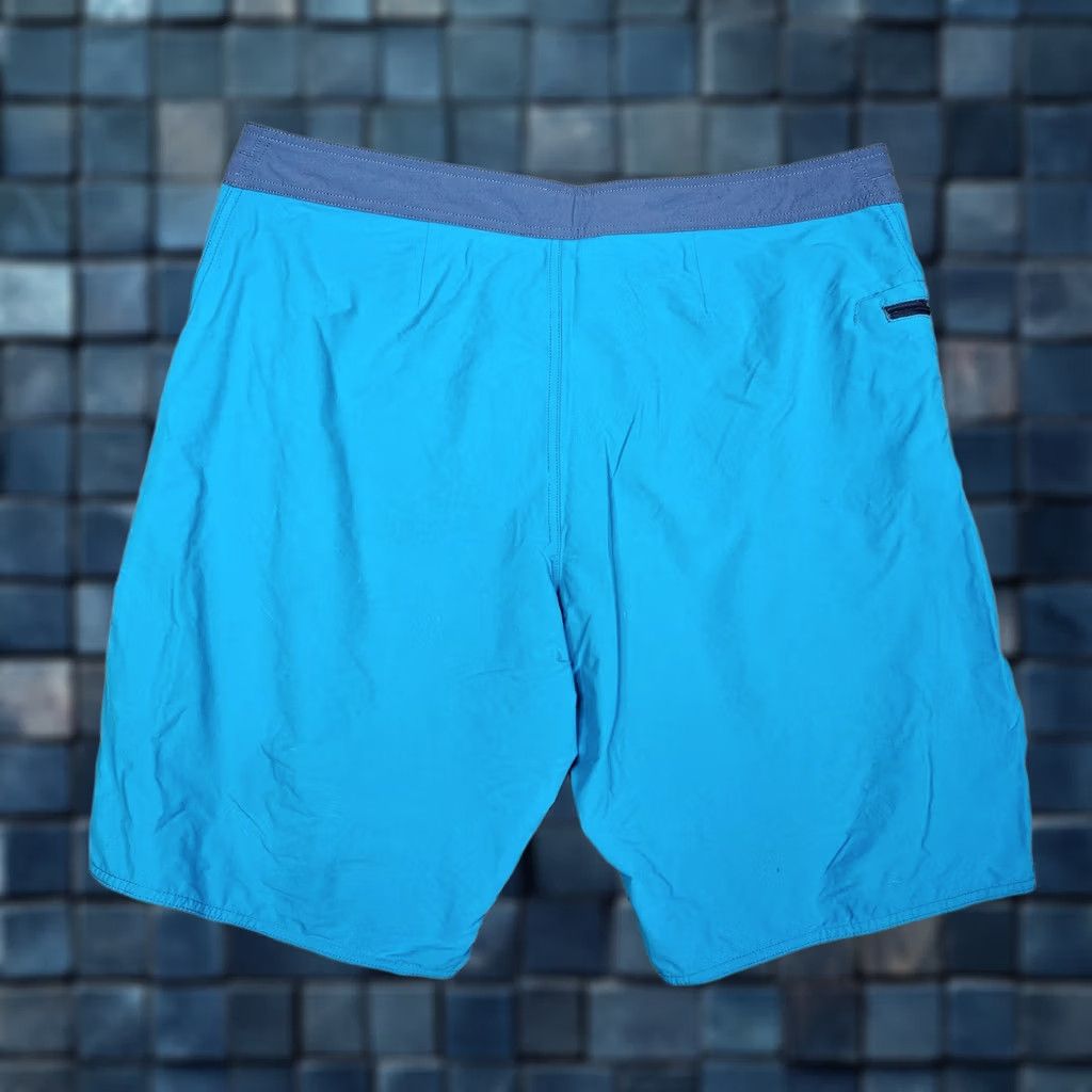 Patagonia Patagonia Men’s Stretch WAVEFARER Bord short Size 40 Shirt Regular Size US 40 / EU 56 - 1 Thumbnail