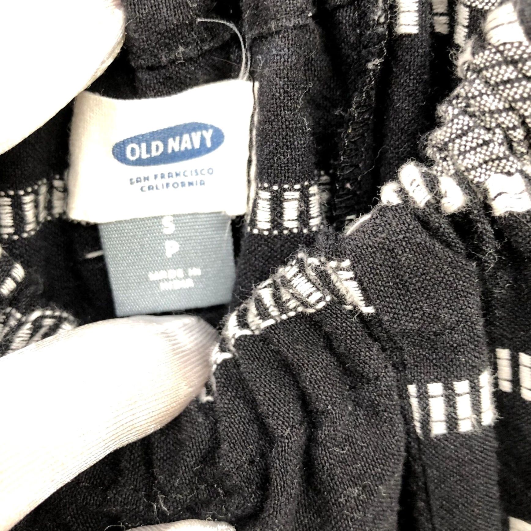 Old Navy Old Navy Cotton Jacquard Black White Sleeveless Shift Dress Womens Small Size S / US 4 / IT 40 - 5 Thumbnail