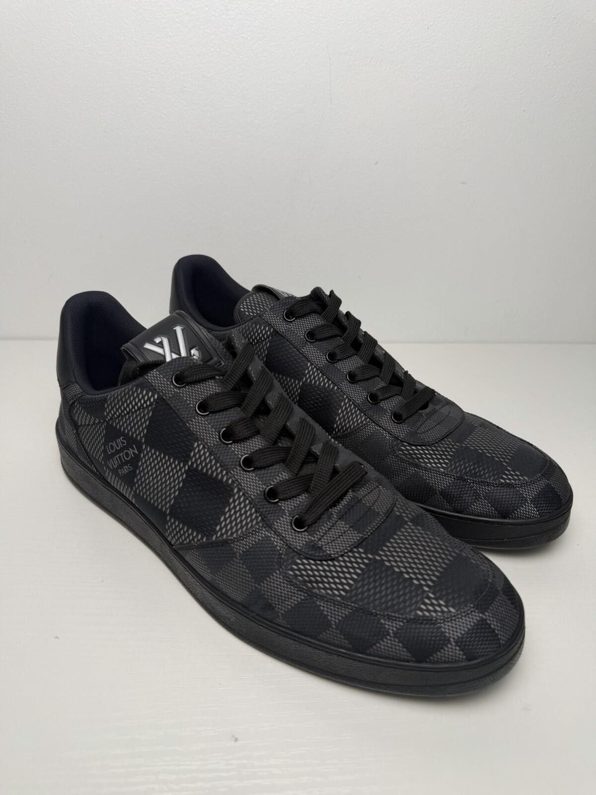 Louis Vuitton Louis Vuitton Rivoli Sneaker Damier Graphite Sneaker Sz 10.5 Size US 10.5 / EU 43-44 - 1 Thumbnail