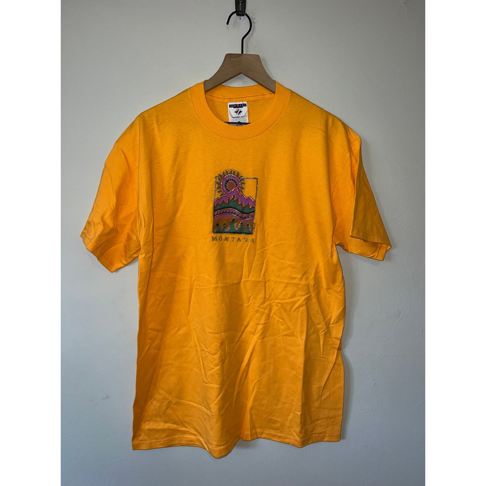 Jerzees 90s MT Montana Glitzy Mountain Orange Shirt VTG 1990s Large Size US L / EU 52-54 / 3 - 1 Thumbnail