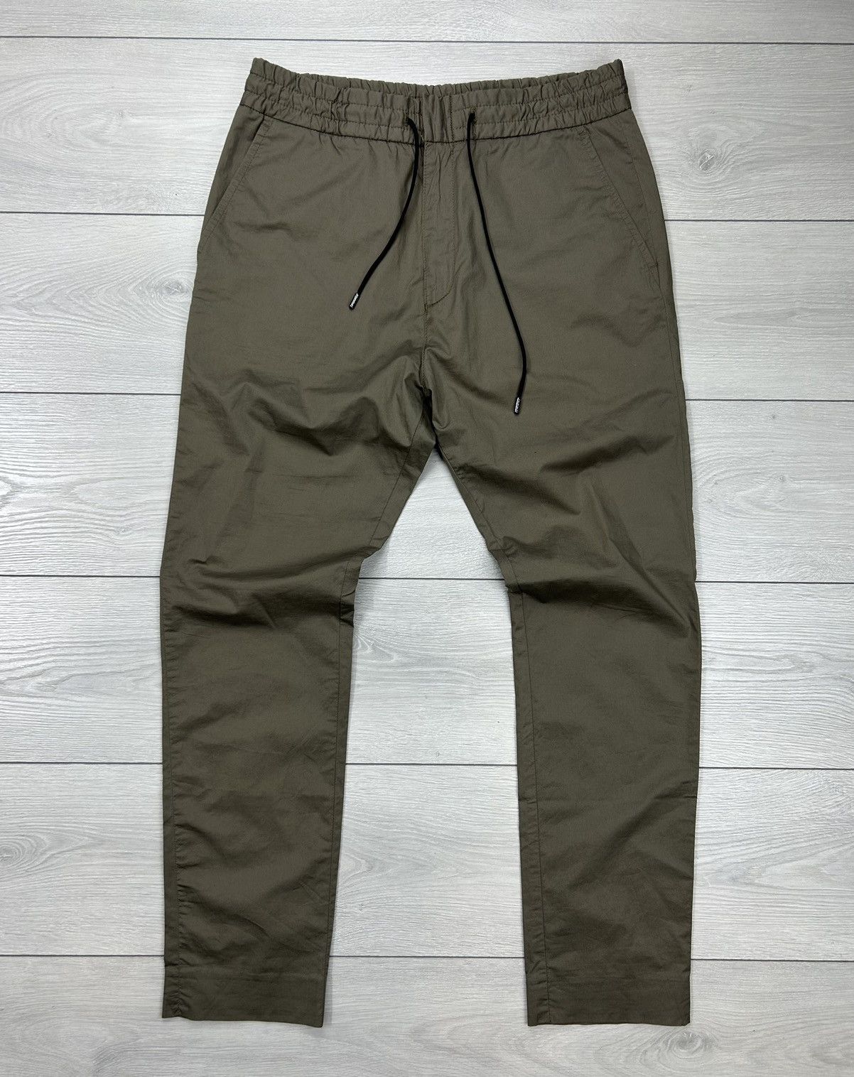 Hugo Boss Hugo Boss Casual Pant size 30 Khaki Size US 30 / EU 46 - 1 Thumbnail