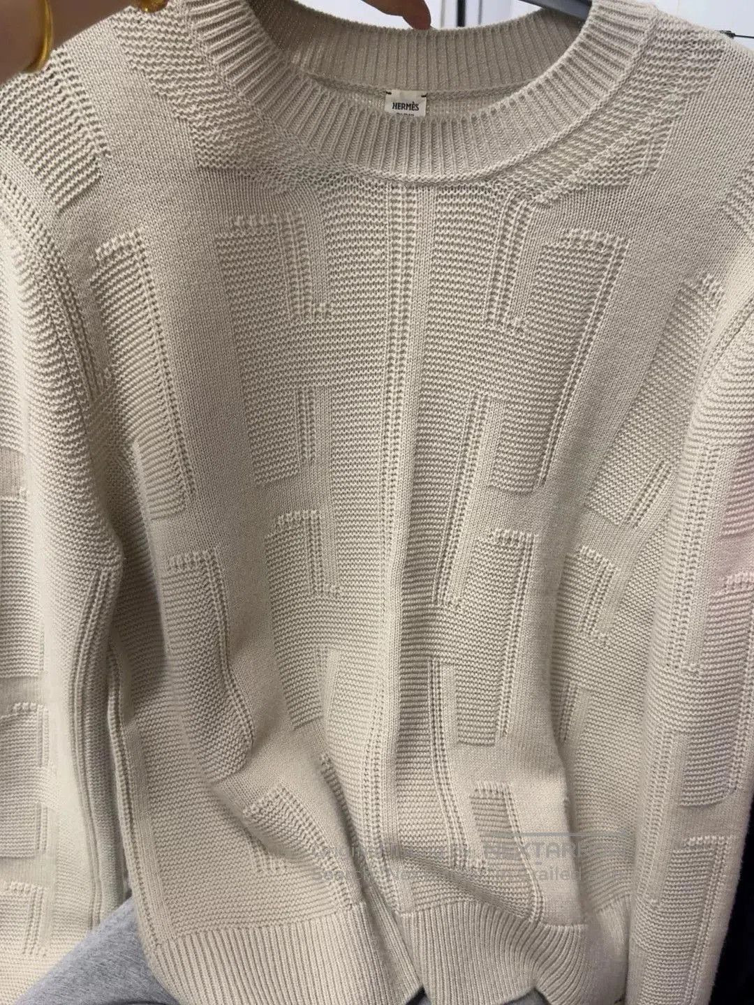 Hermes Hermes Beige Knit Sweater. Size US S / EU 44-46 / 1 - 1 Thumbnail