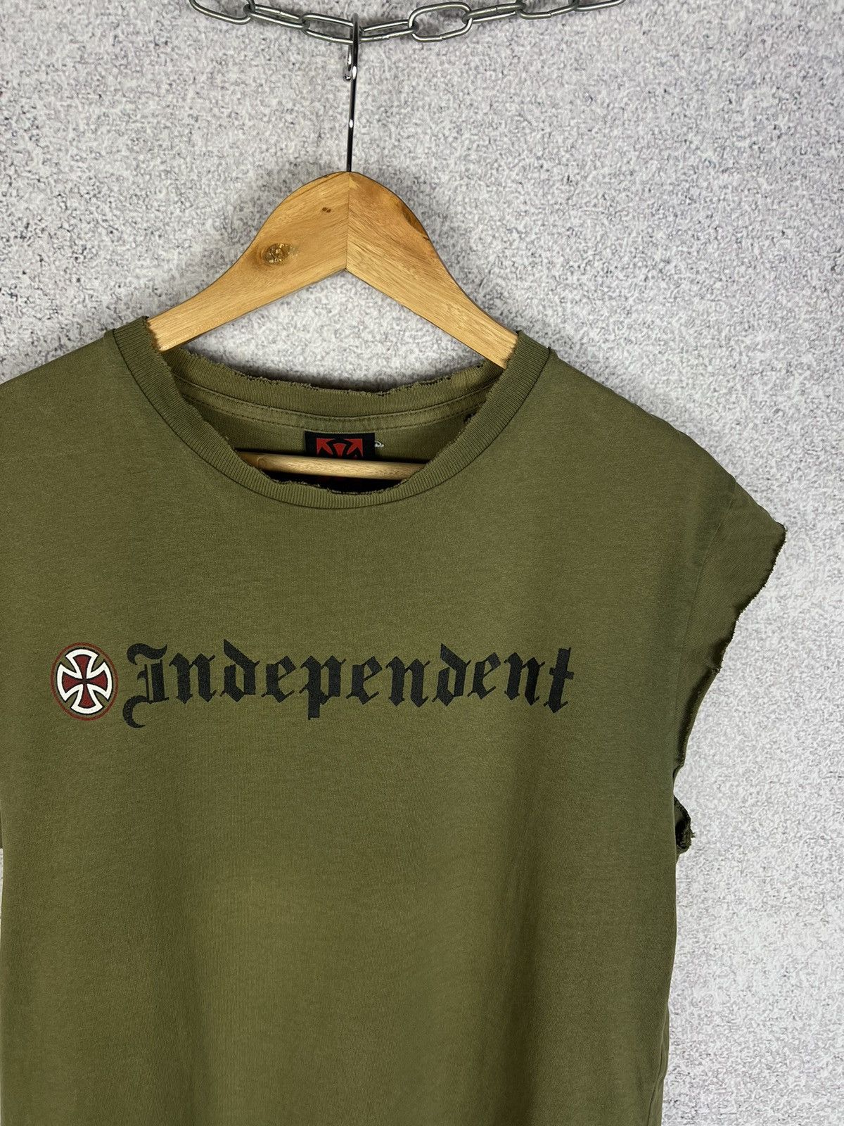 Independent Truck Co. Vintage Independent Truck Ko Big Logo Trashed Tee Sun Faded Size US M / EU 48-50 / 2 - 3 Thumbnail