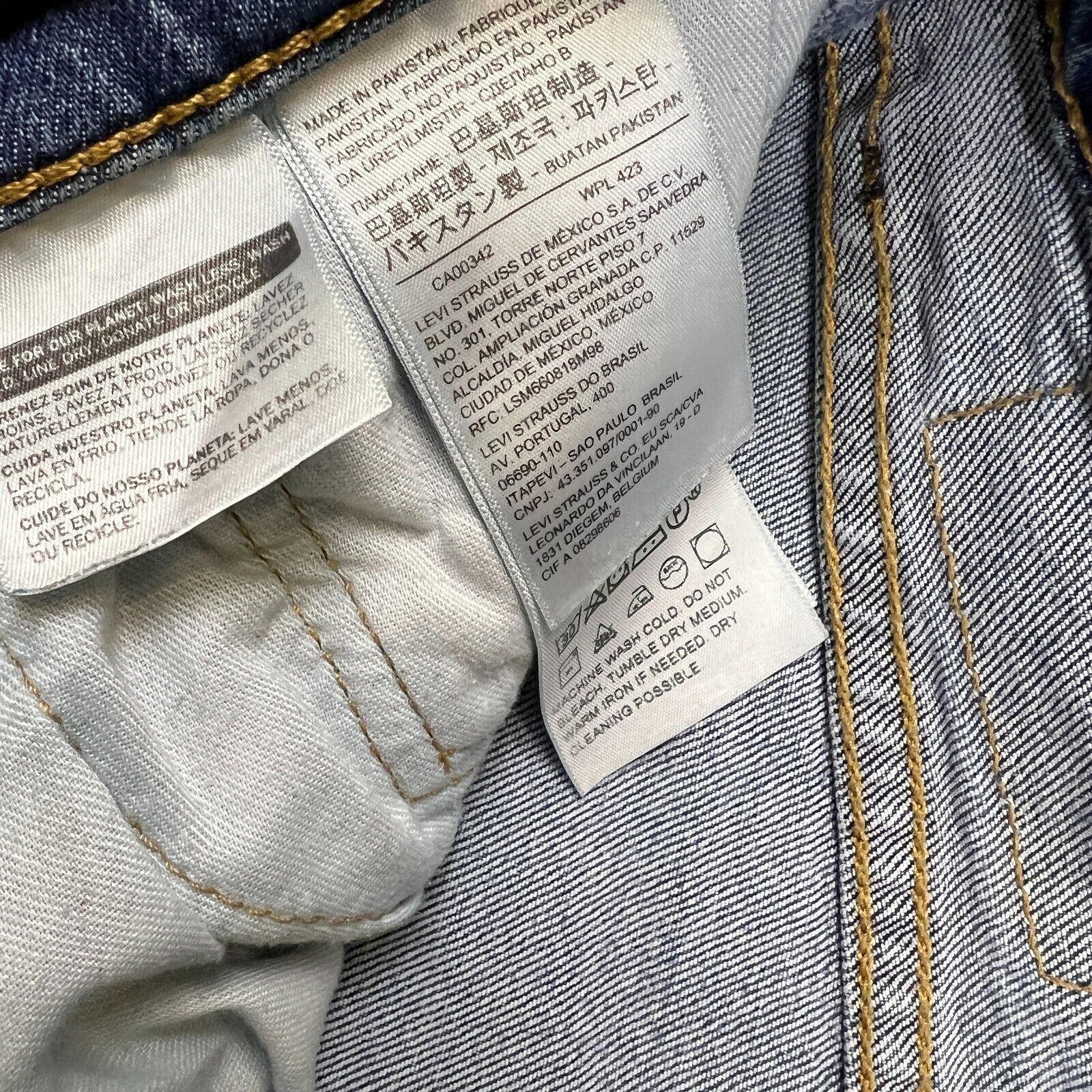 Levi's × Vintage Levi's 511 Jeans 36x30 Slim Fit Faded American Denim Pants Size US 36 / EU 52 - 8 Thumbnail