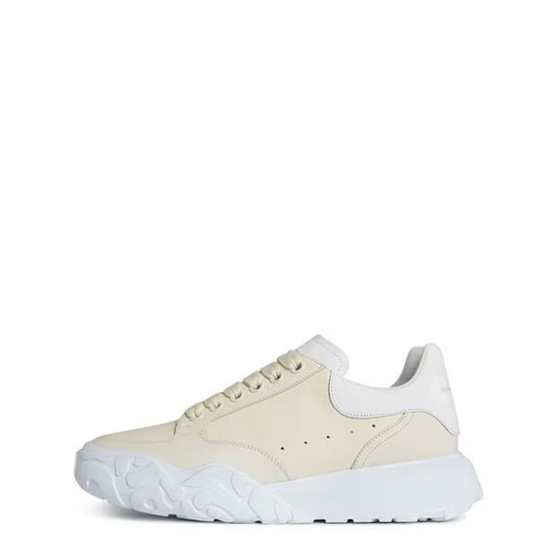 o1g2r1mq0324 Trainers in Vanilla