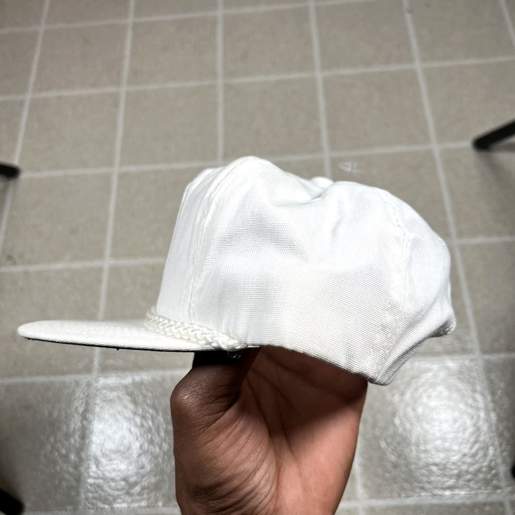 Vintage VINTAGE USS Arizona Memorial Pearl Harbor Snapback Hat Cap White One Size Men White WWII Patch Hat Cap Snapback Mens Size ONE SIZE - 2 Thumbnail