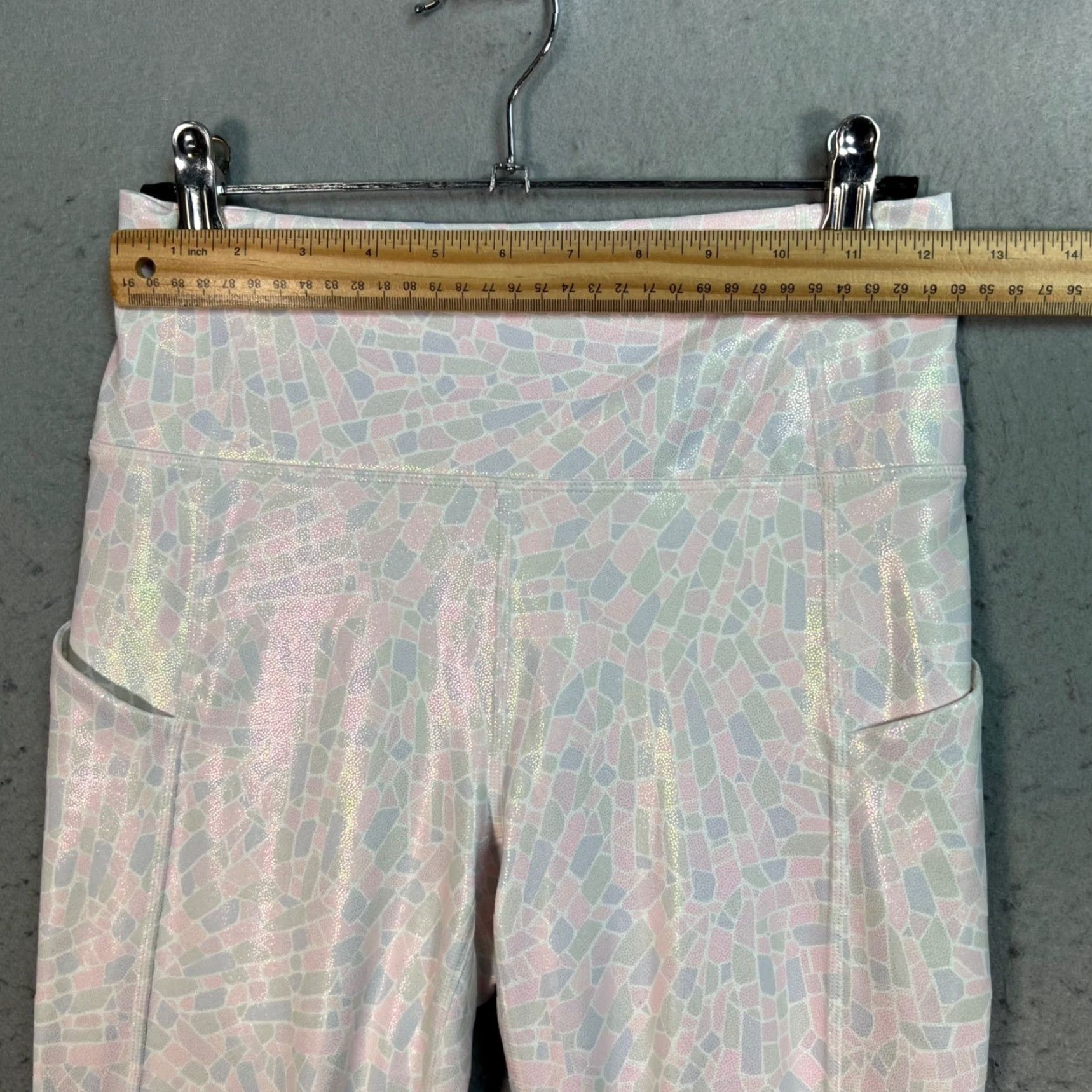 Fabletics Fabletics High Waist Athletic Leggings Pink Iridescent Mosaic Print Compression Women’s Small Size 28" / US 6 / IT 42 - 5 Thumbnail