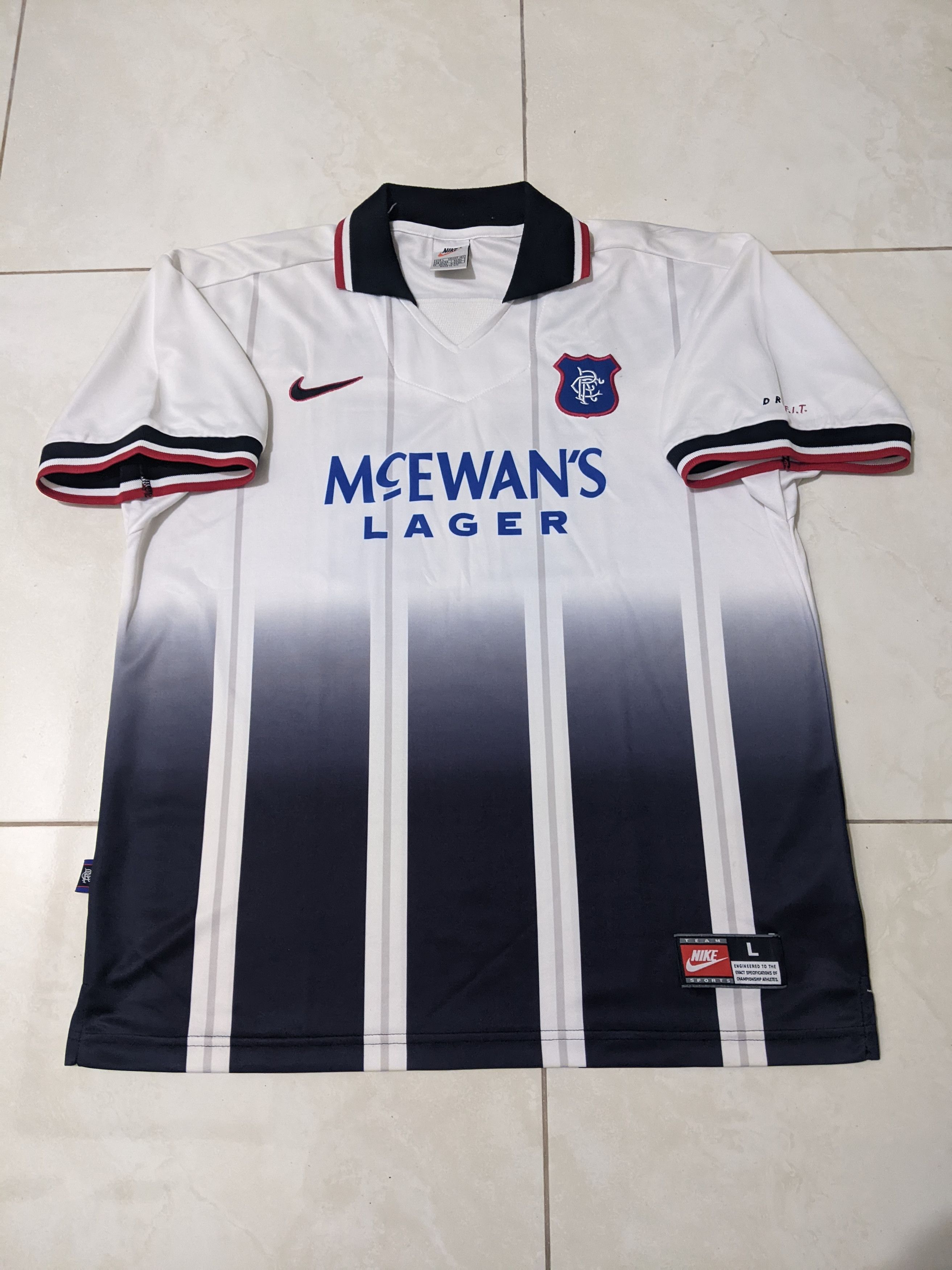 Nike Glasgow rangers 1997 away Laudrup Jersey football shirt Size US L / EU 52-54 / 3 - 1 Thumbnail