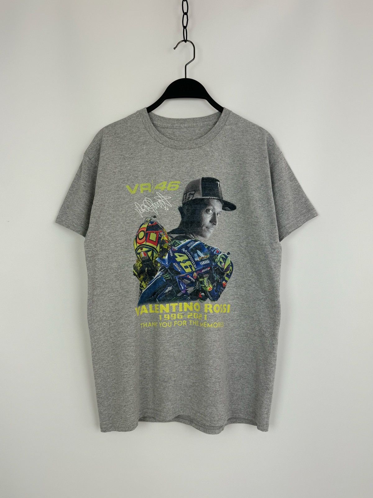Other 46 Valentino Rossi 1996-2021 RIP T-Shirt Size US M / EU 48-50 / 2 - 1 Thumbnail