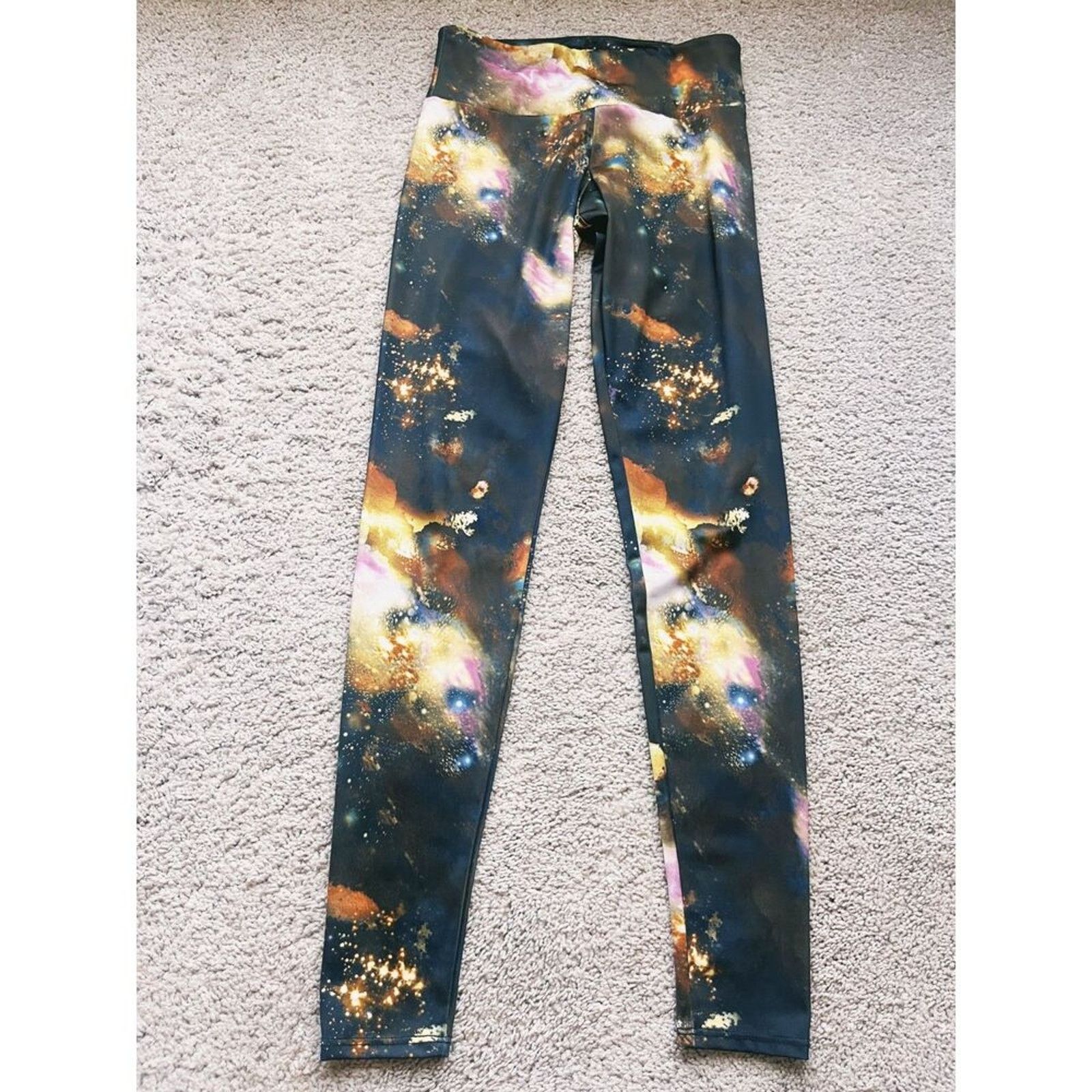 Other Onzie Yoga Graphic Galaxy Leggings Full Length Size XS Size 26" / US 2 / IT 38 - 2 Thumbnail