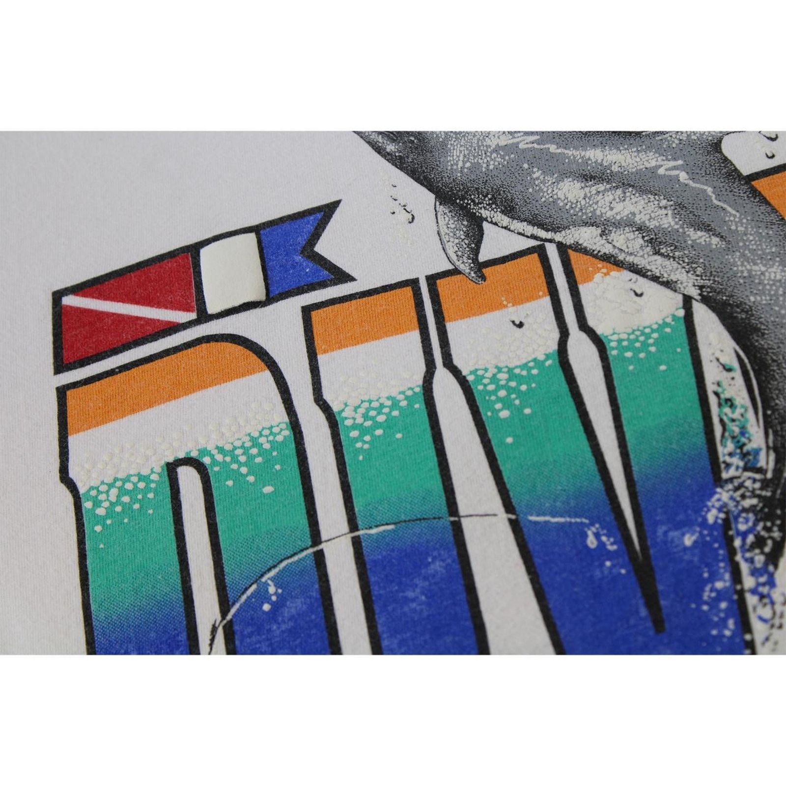 Vintage Vintage 90's White Dolphin " Dive Beach Resort " Graphic Tee Size US XL / EU 56 / 4 - 4 Thumbnail