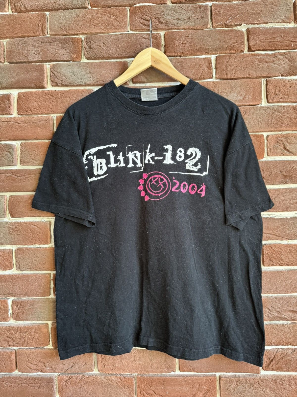Band Tees Rare Vintage 00s Blink 182 Rock Band Tshirt L black Size US L / EU 52-54 / 3 - 2 Thumbnail