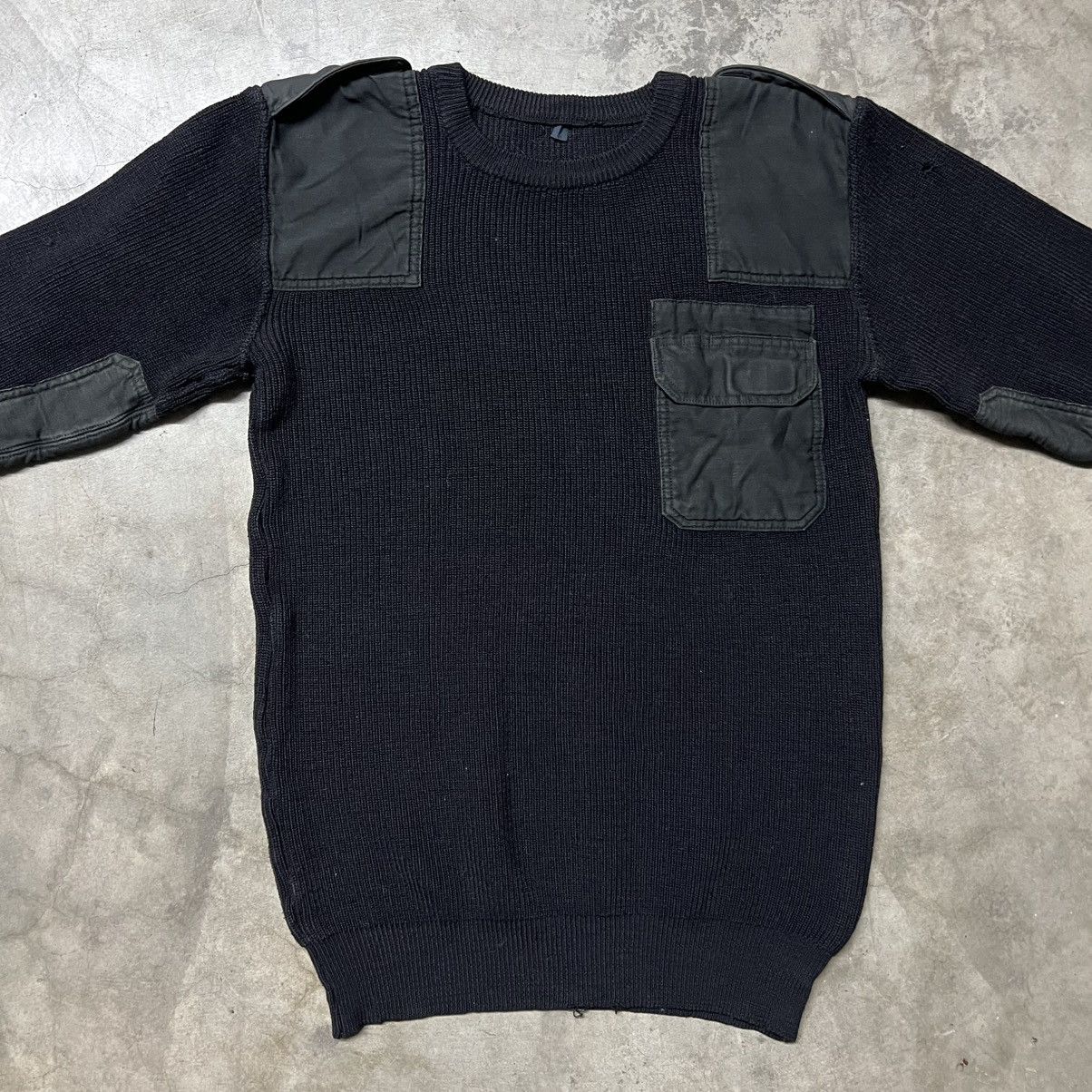 Vintage Vtg 80’s Military Patchwork Heavyweight Cable-Knit Sweater Size US XL / EU 56 / 4 - 2 Thumbnail