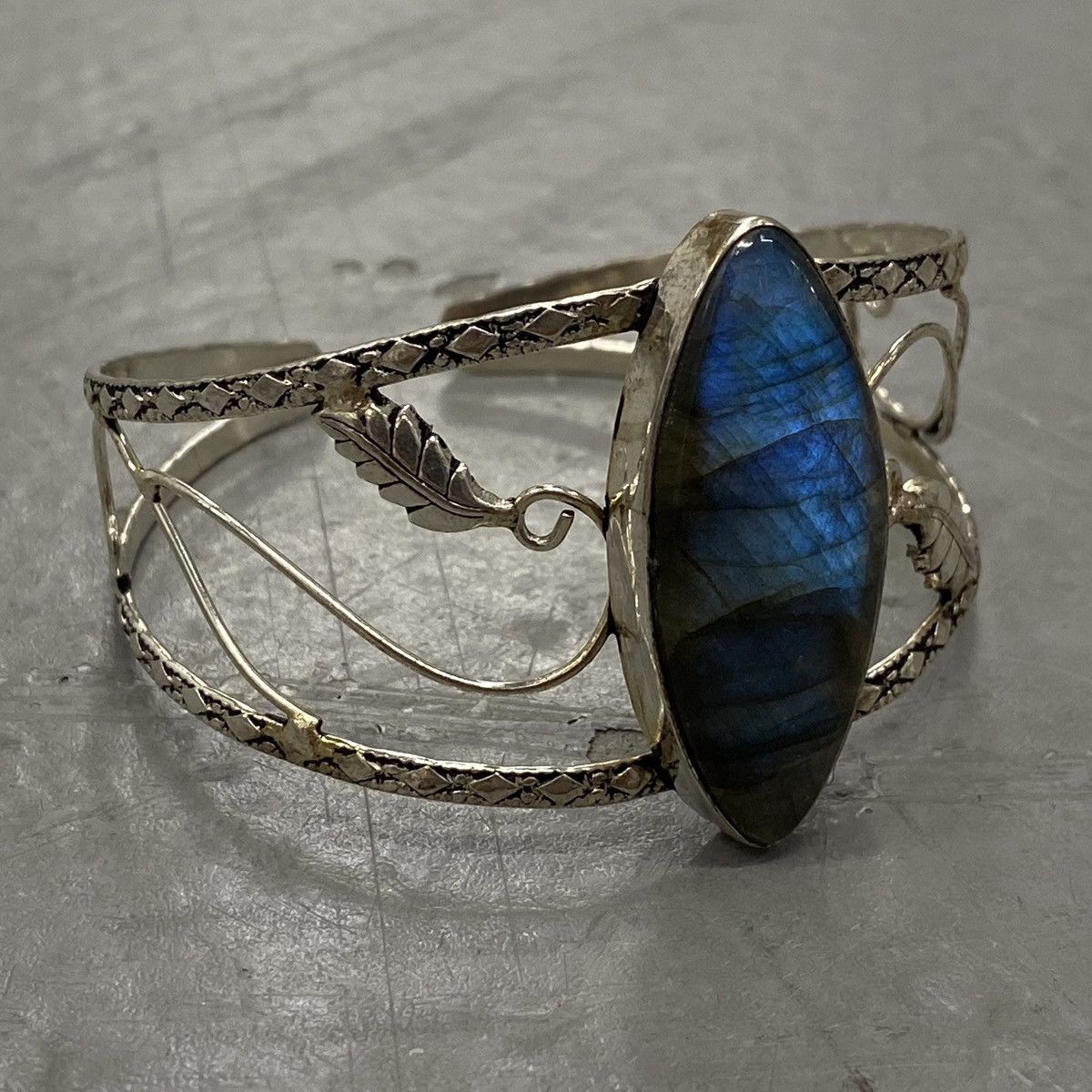 Kapital × Vintage Vtg 60s 70s Blue Labradorite Sterling Silver Gothic Cuff Size ONE SIZE - 1 Thumbnail