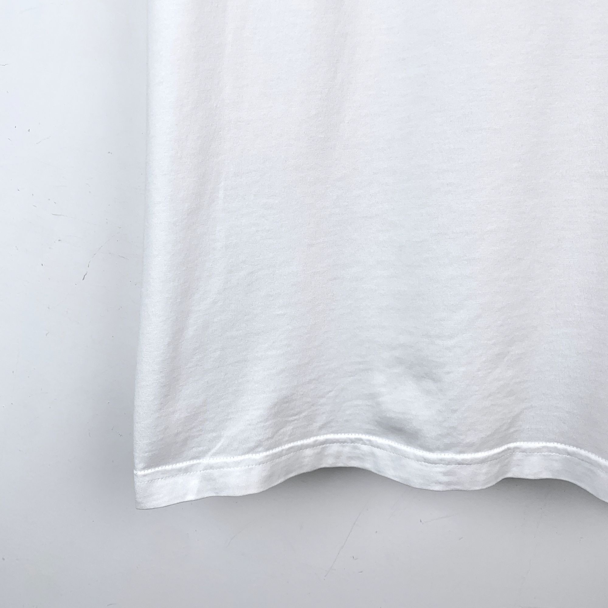 Burberry Burberry White Logo Rabbit Print Round Neck Cotton T-Shirt ( Size US S / EU 44-46 / 1 - 5 Thumbnail