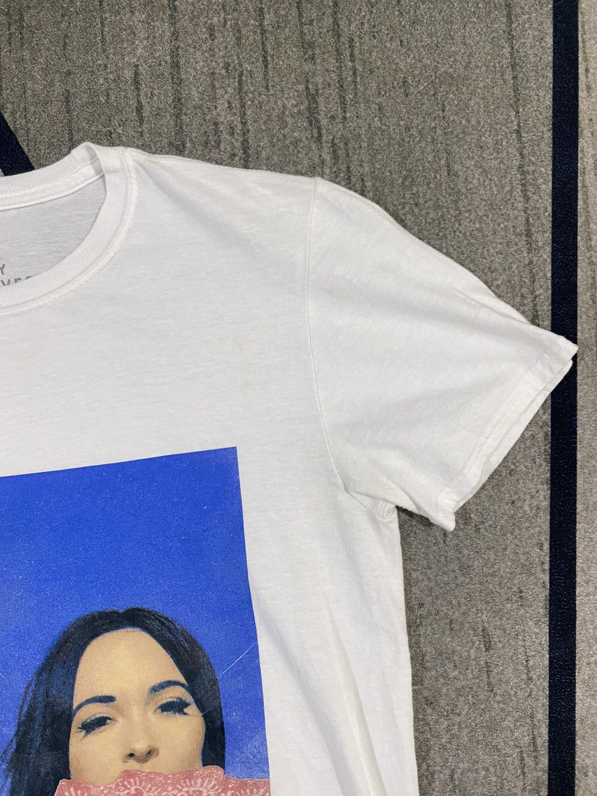 Band Tees Kacey Lee Mugraves First Album cover Tee White Mechandise Size M / US 6-8 / IT 42-44 - 4 Thumbnail