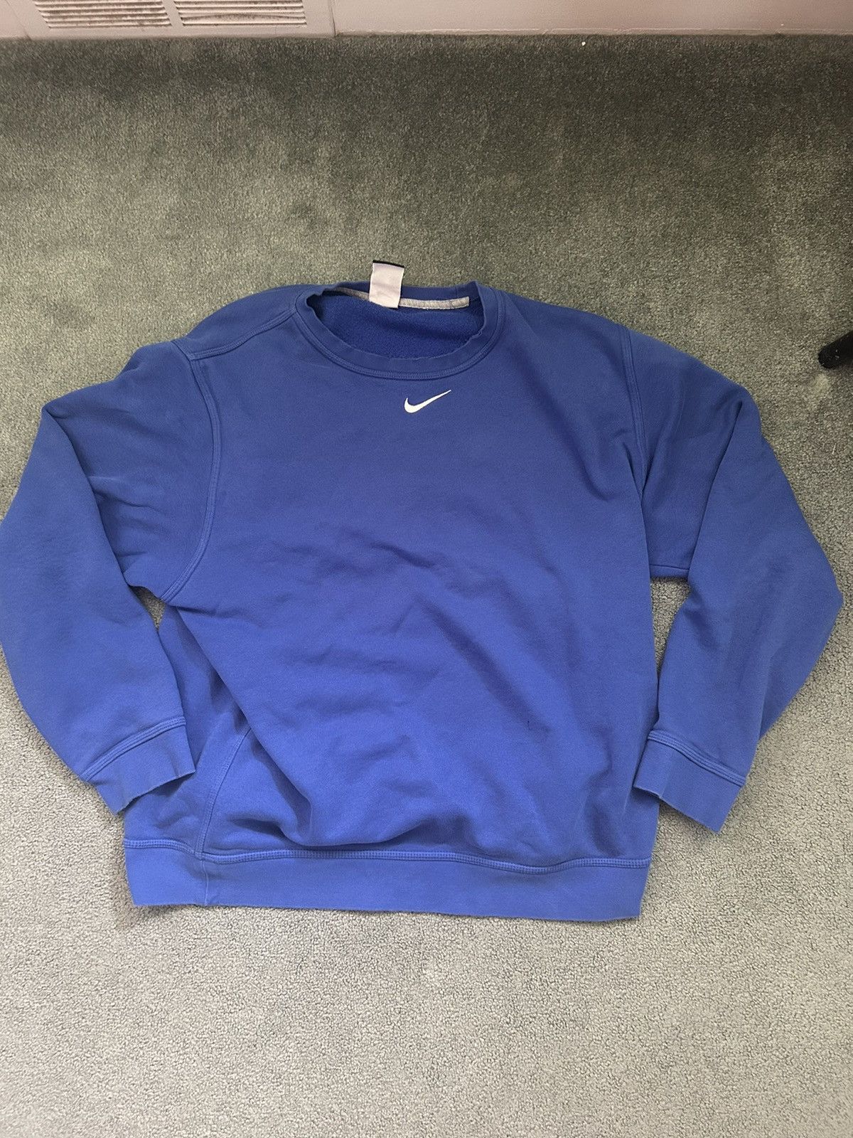 Nike × Vintage Vintage Nike middle swoosh crewneck sweatshirt Size US L / EU 52-54 / 3 - 1 Thumbnail