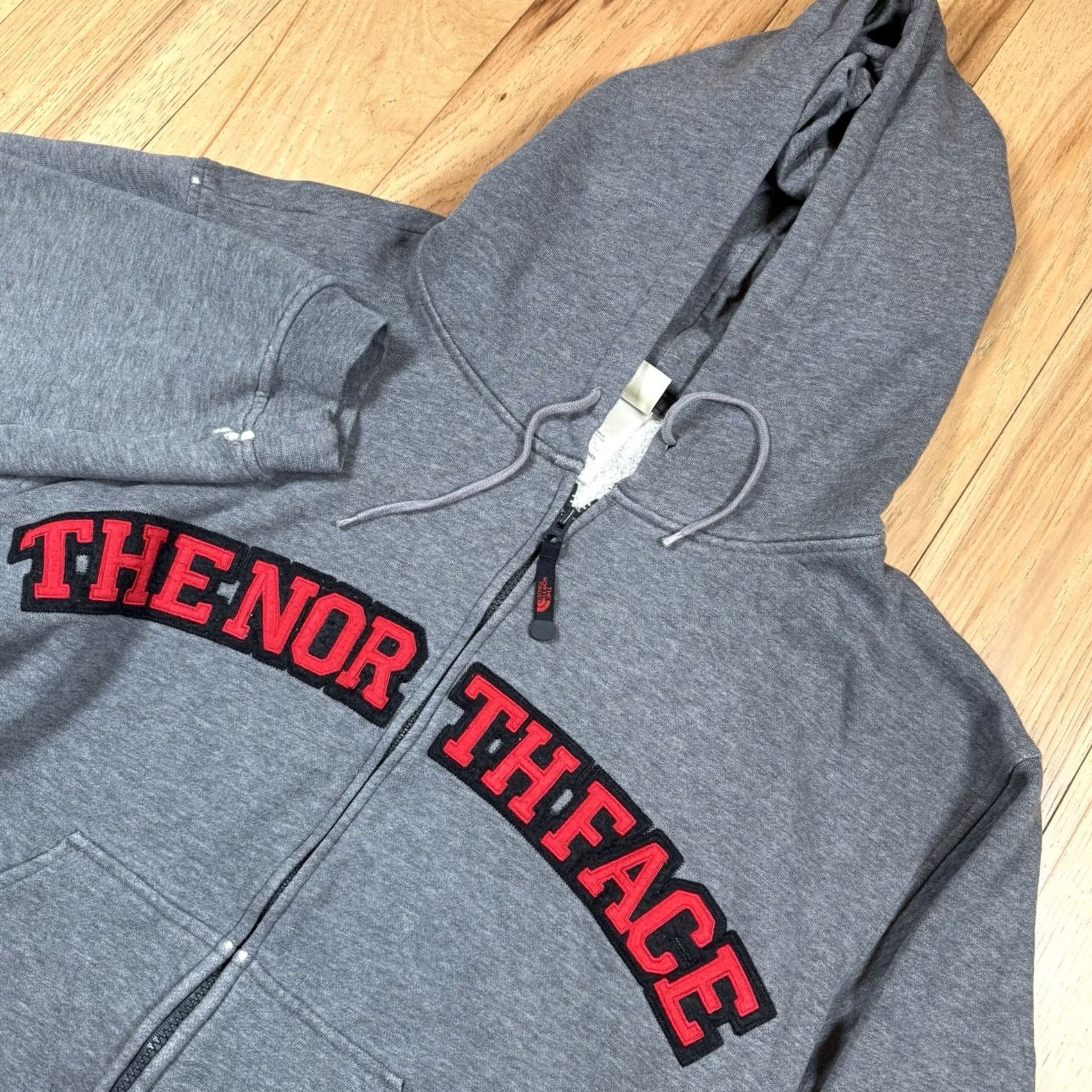 The North Face The North Face Hoodie Mens L Gray Full Zip Embroidered Sweatshirt Size US L / EU 52-54 / 3 - 2 Thumbnail
