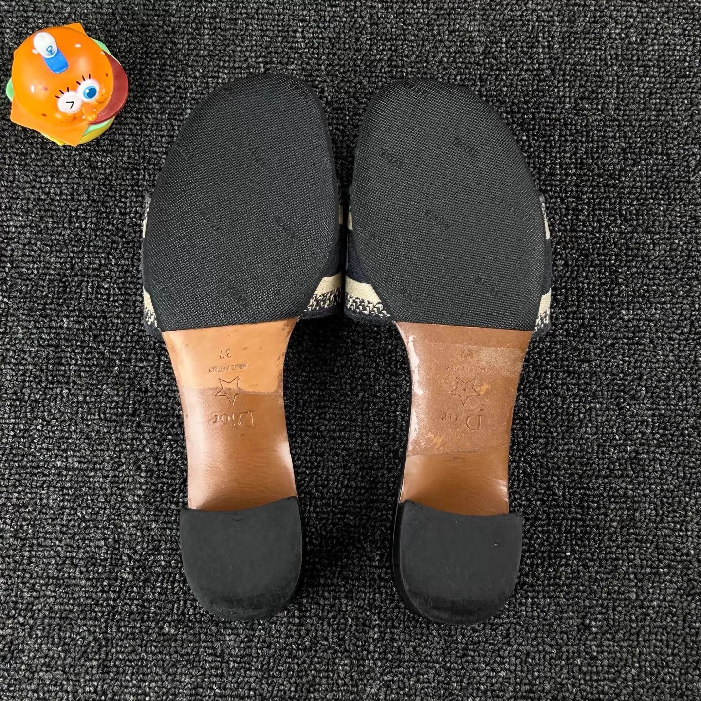 Dior Dior Black Minimalist Logo Slippers 37 Size US 6.5 / IT 36.5 - 6 Thumbnail