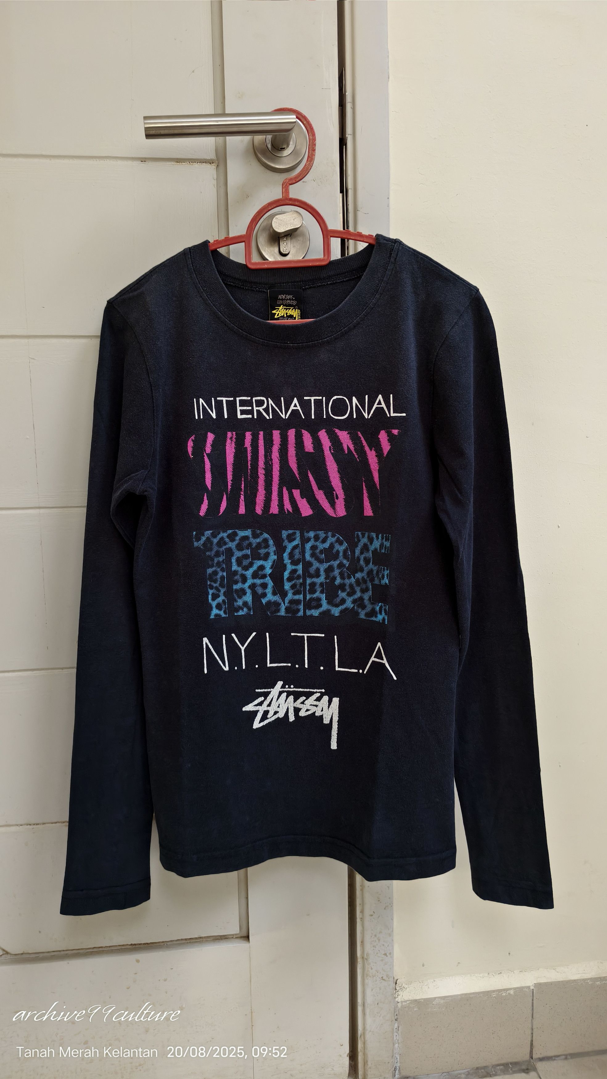 Stussy Vintage women's Stussy Tribe N.Y.T.L.A LS shirt Size S / US 4 / IT 40 - 3 Thumbnail