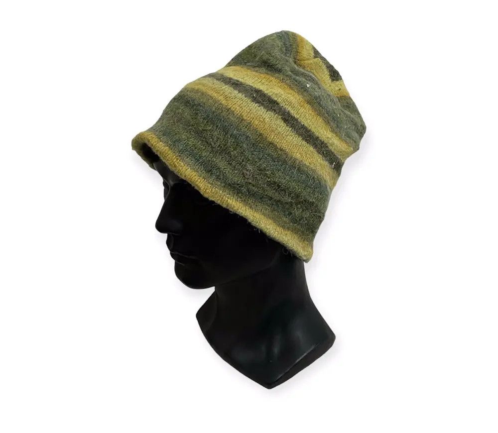 Japanese Brand Japanese Brand Stripe Design Beanie Hat Size ONE SIZE - 1 Thumbnail