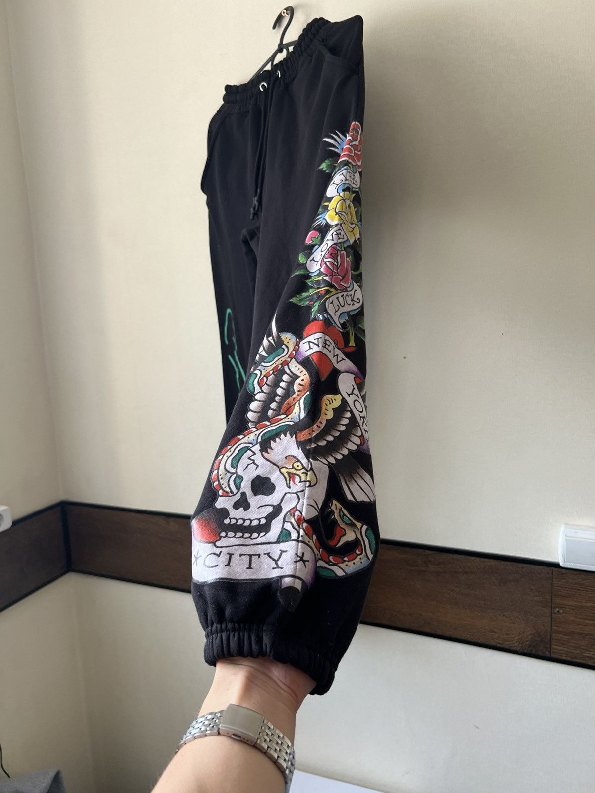 Christian Audigier Vintage Ed Hardy Suit Zip Hoodie+Pants 90’s Size US M / EU 48-50 / 2 - 11 Thumbnail