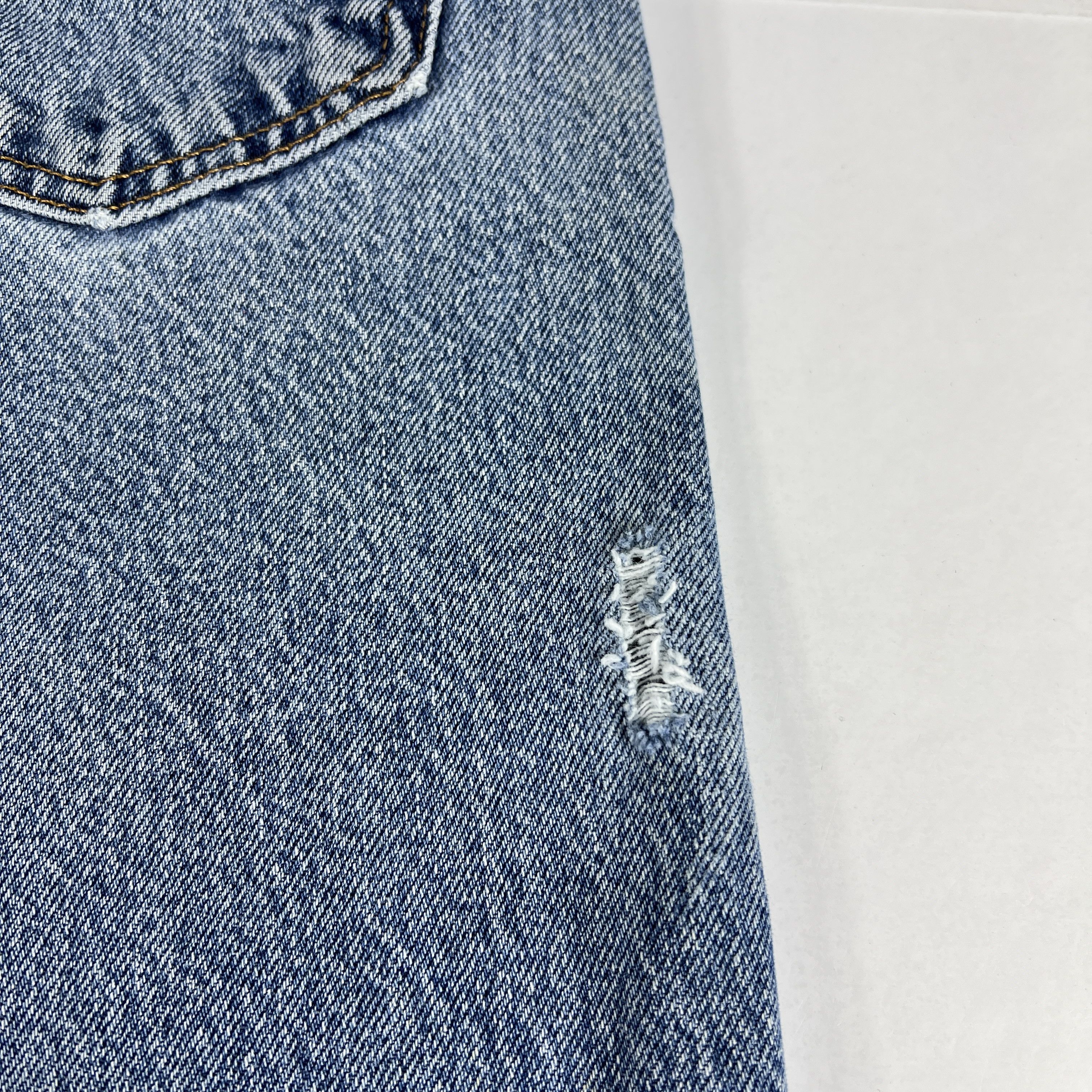 VTG Levi's Jeans 505 Straight Blue Faded Distressed Denim